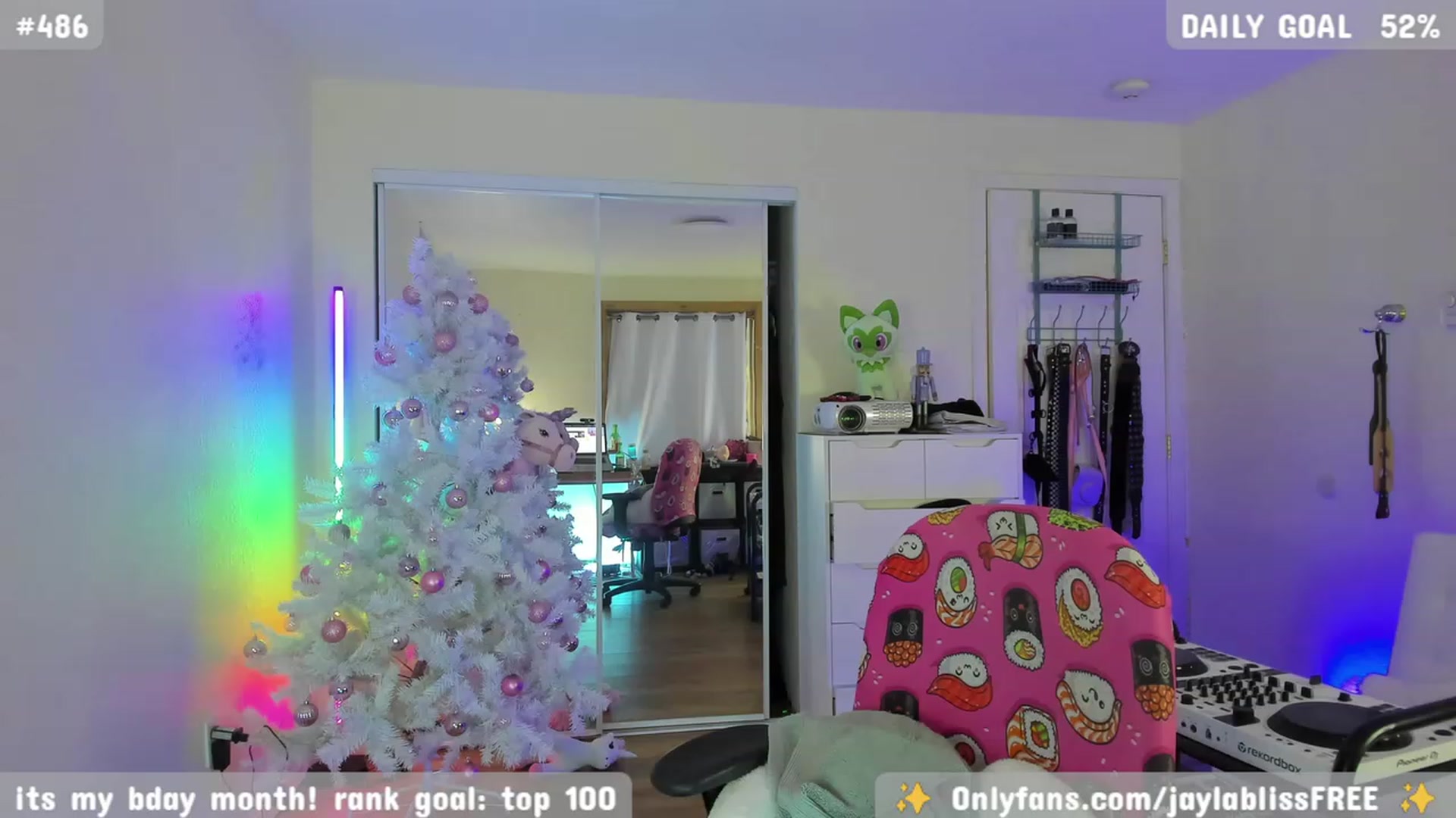 Gallery image thumbnail from JaylaBliss's myfreecams stream on, 12/06/2023, 19:28 image 13 of 20