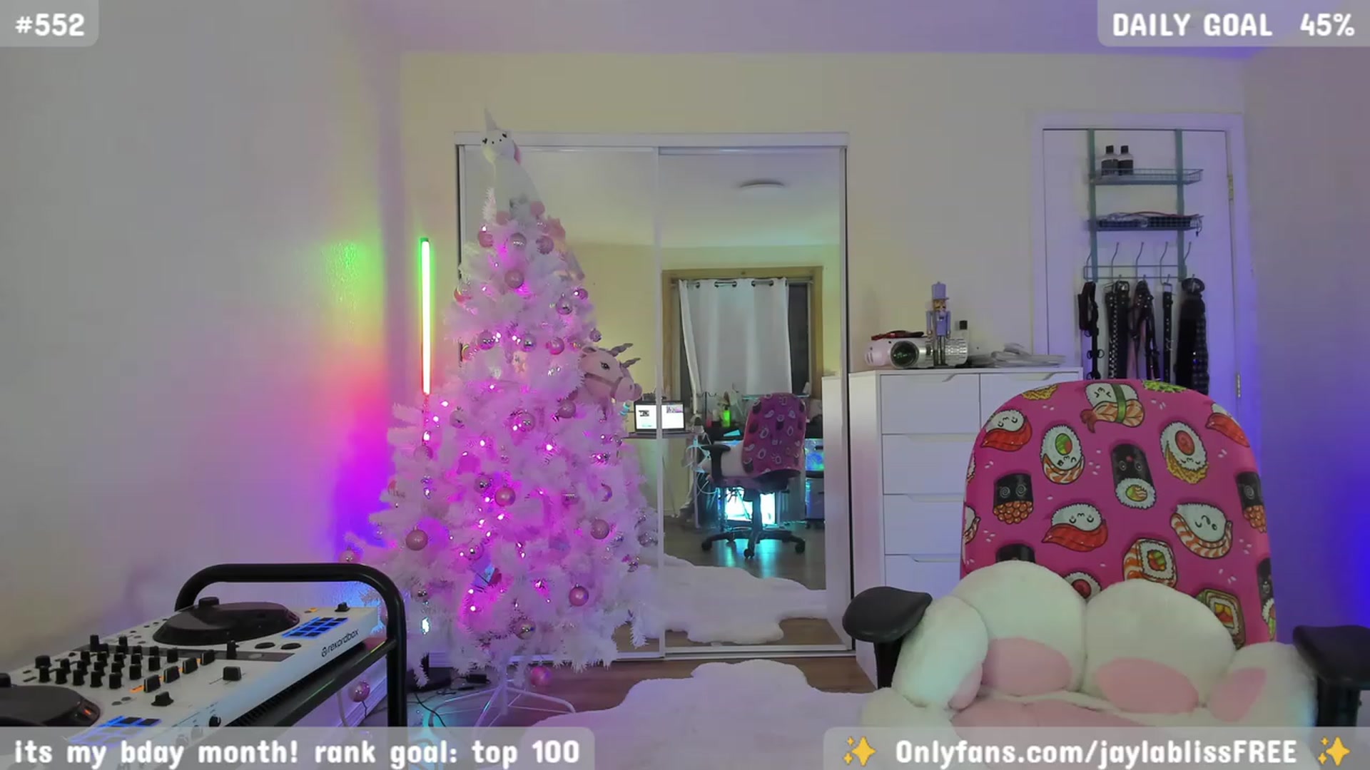 Gallery image thumbnail from JaylaBliss's myfreecams stream on, 12/09/2023, 14:56 image 2 of 20
