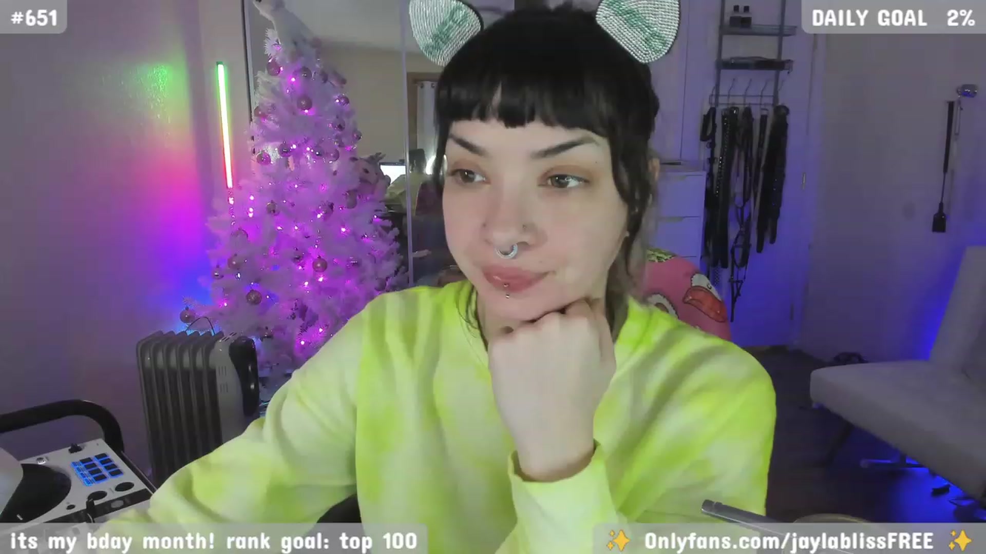 Gallery image thumbnail from JaylaBliss's myfreecams stream on, 12/18/2023, 09:44 image 15 of 20
