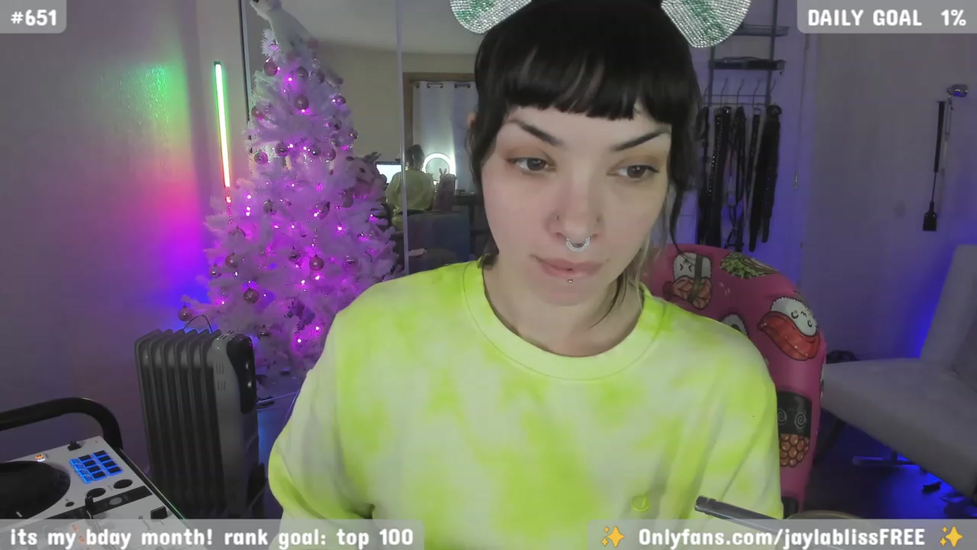 Gallery image thumbnail from JaylaBliss's myfreecams stream on, 12/18/2023, 09:44 image 12 of 20