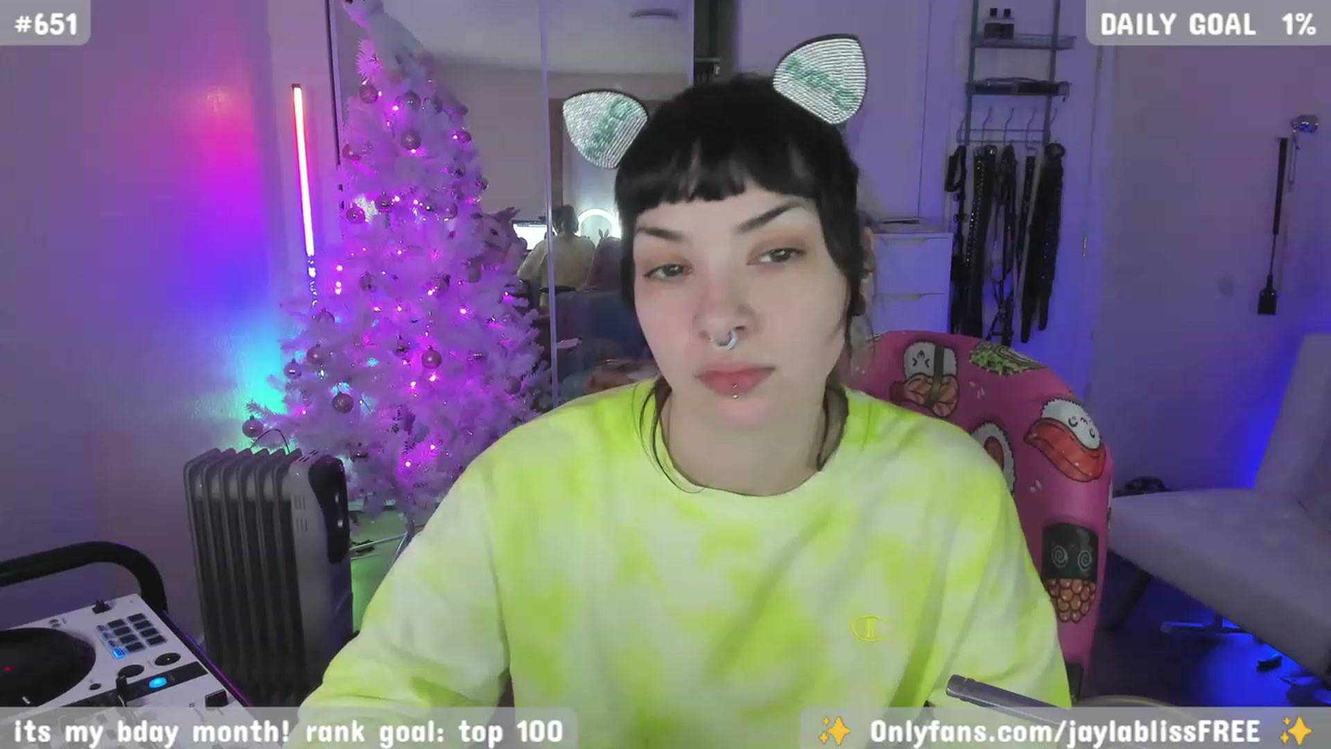 Gallery image thumbnail from JaylaBliss's myfreecams stream on, 12/18/2023, 09:44 image 11 of 20