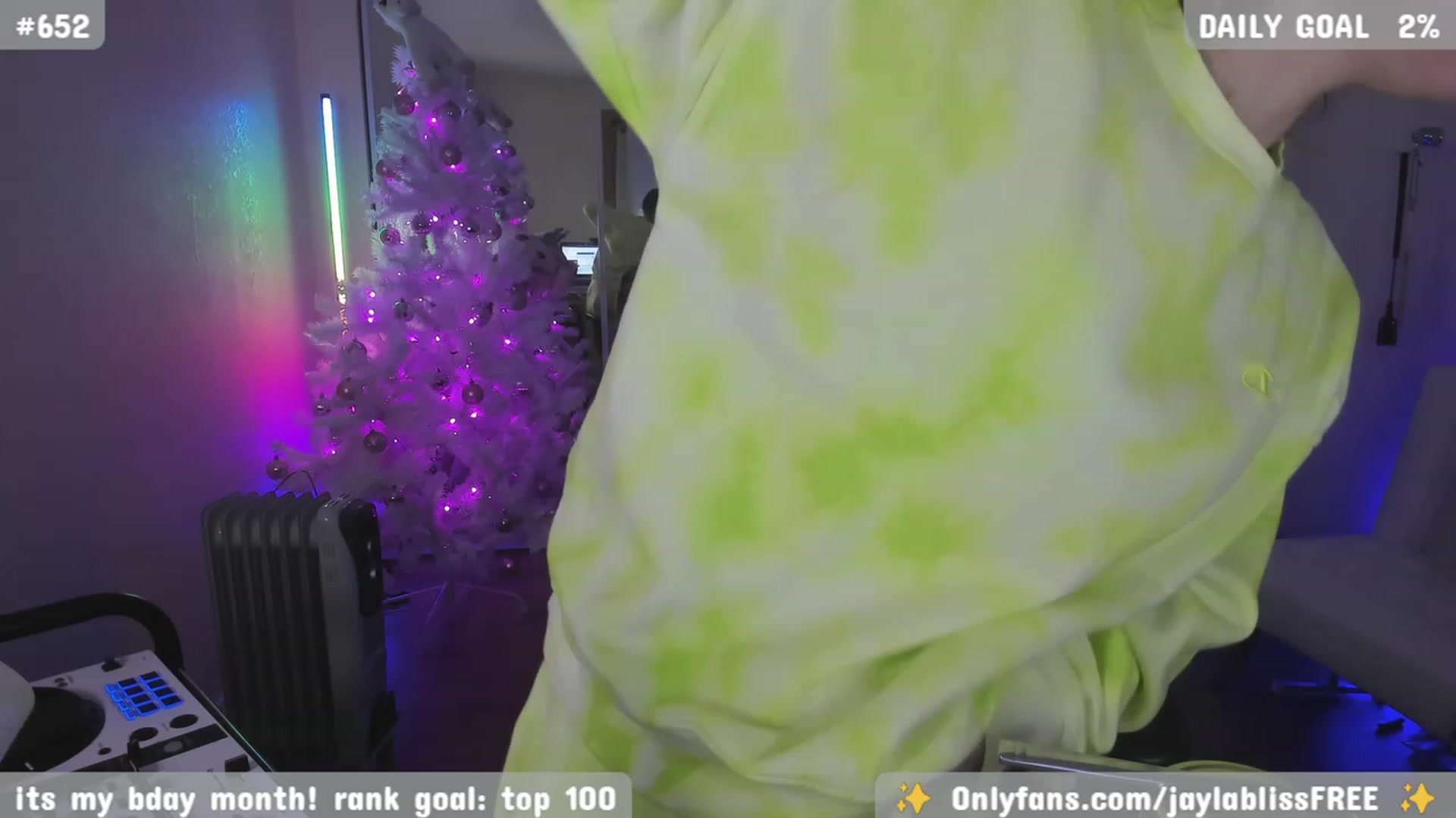 Gallery image thumbnail from JaylaBliss's myfreecams stream on, 12/18/2023, 09:44 image 19 of 20