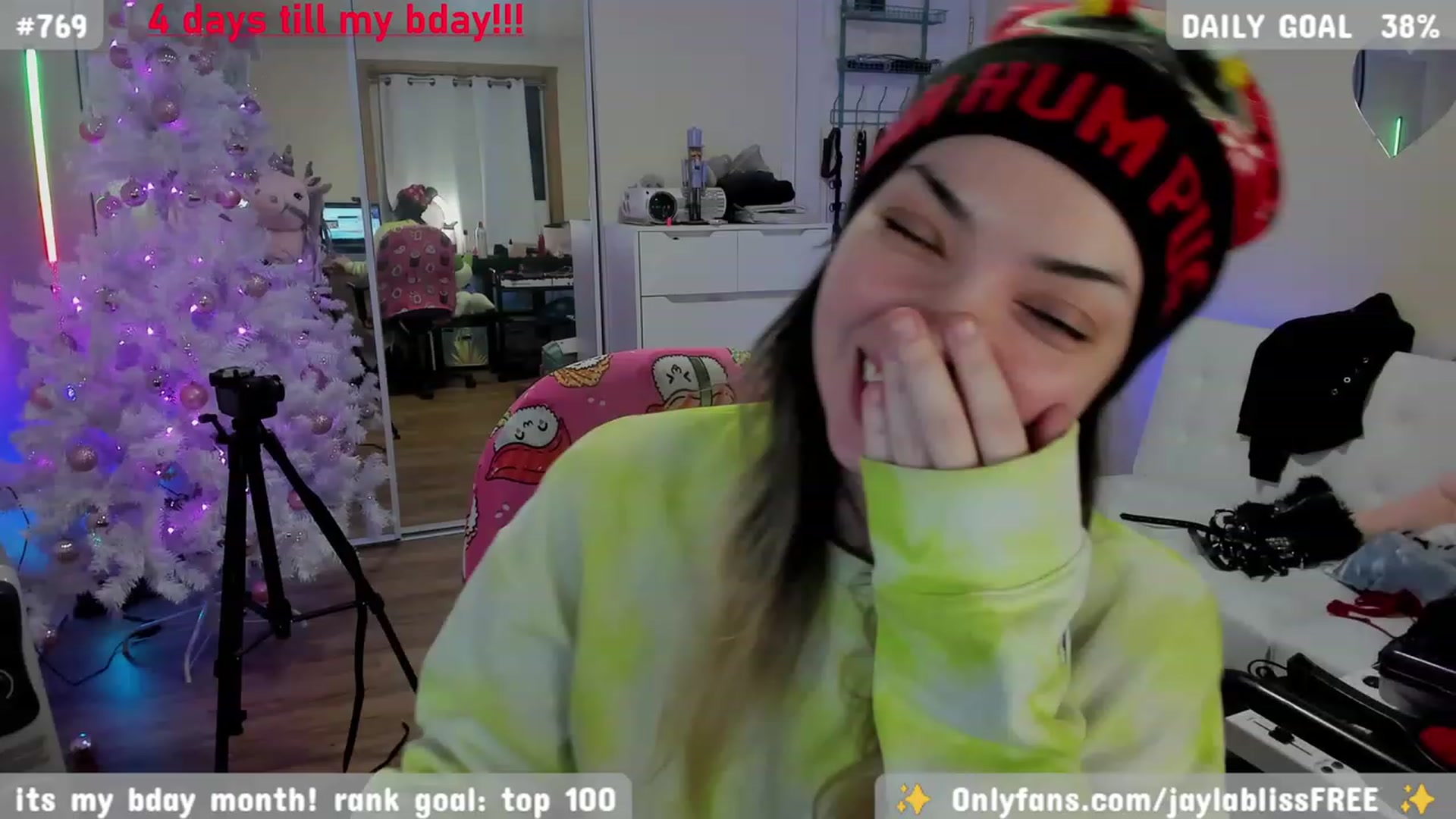 Gallery image thumbnail from JaylaBliss's myfreecams stream on, 12/26/2023, 09:43 image 9 of 20