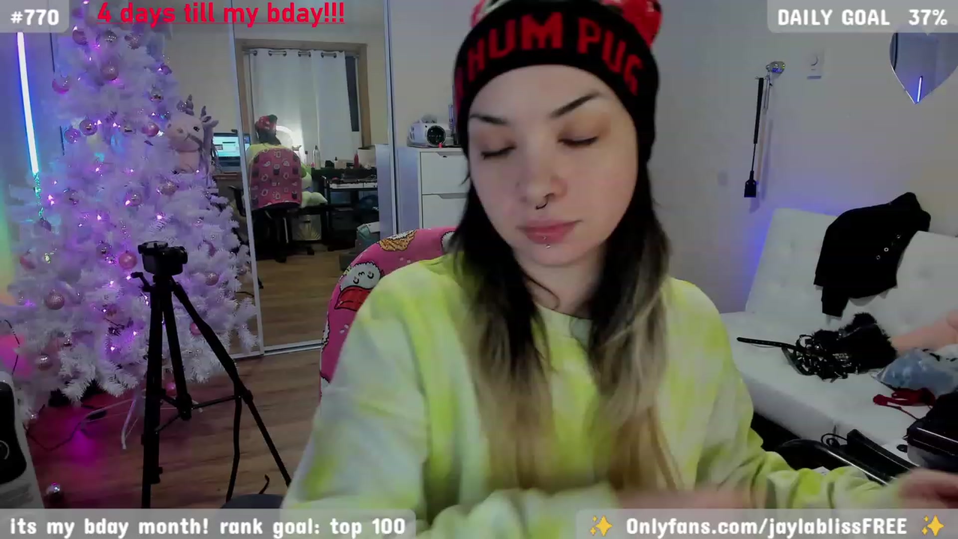 Gallery image thumbnail from JaylaBliss's myfreecams stream on, 12/26/2023, 09:43 image 3 of 20