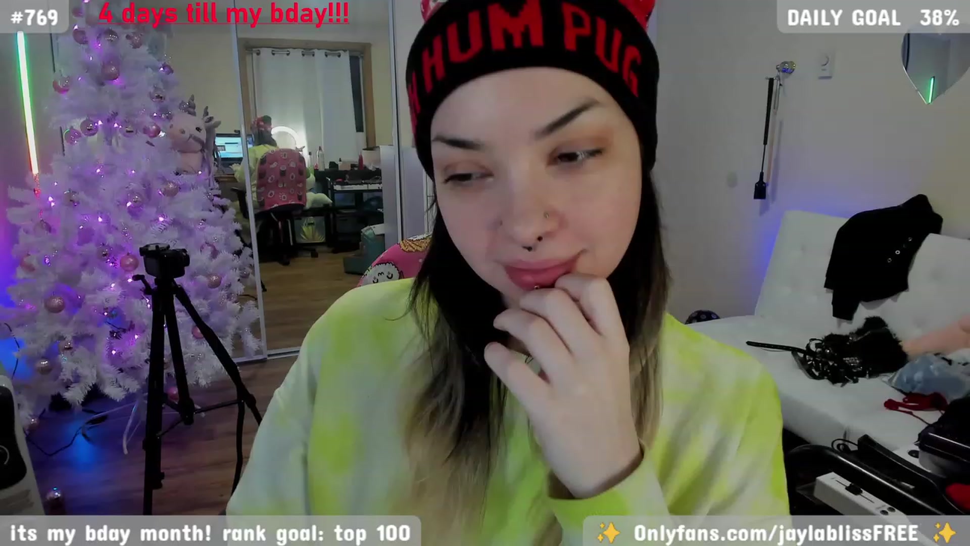 Gallery image thumbnail from JaylaBliss's myfreecams stream on, 12/26/2023, 09:43 image 8 of 20