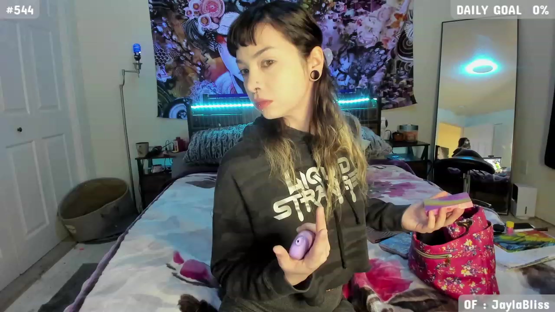 Gallery image thumbnail from JaylaBliss's myfreecams stream on, 01/14/2024, 12:33 image 4 of 20
