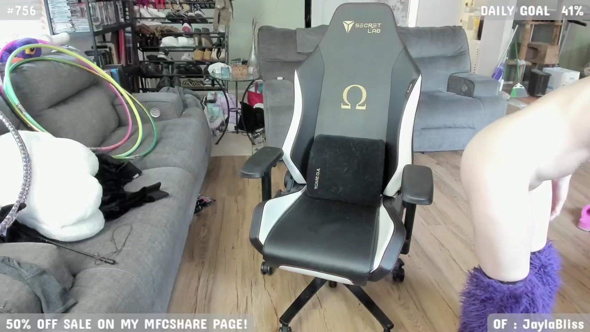 Gallery image thumbnail from JaylaBliss's myfreecams stream on, 02/06/2024, 19:31 image 16 of 20