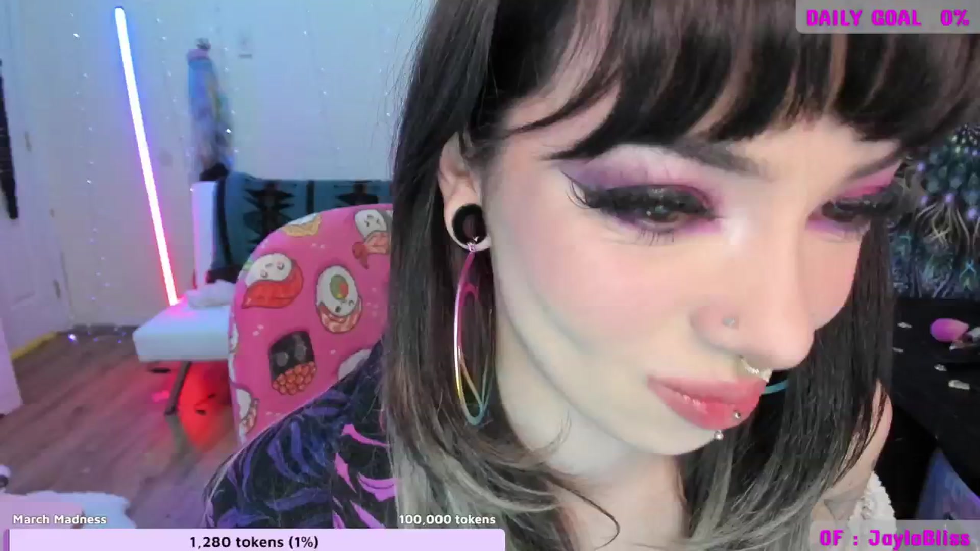 Gallery image thumbnail from JaylaBliss's myfreecams stream on, 03/13/2024, 10:35 image 7 of 20