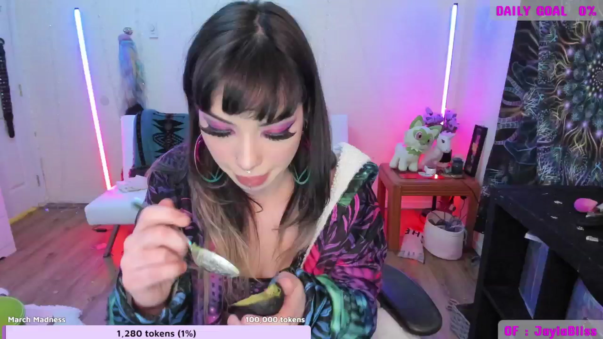Gallery image thumbnail from JaylaBliss's myfreecams stream on, 03/13/2024, 10:35 image 6 of 20