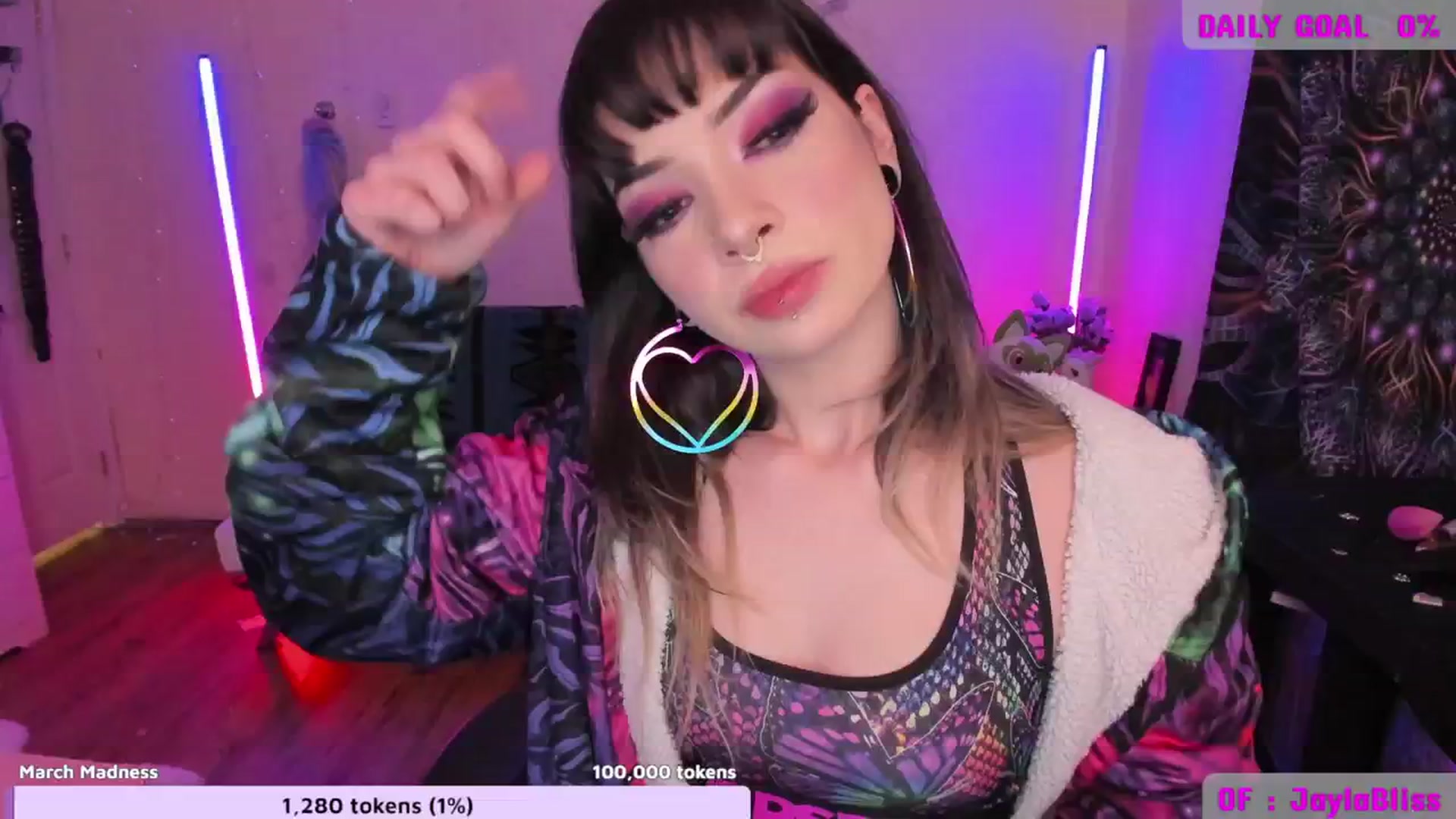 Gallery image thumbnail from JaylaBliss's myfreecams stream on, 03/13/2024, 10:35 image 11 of 20