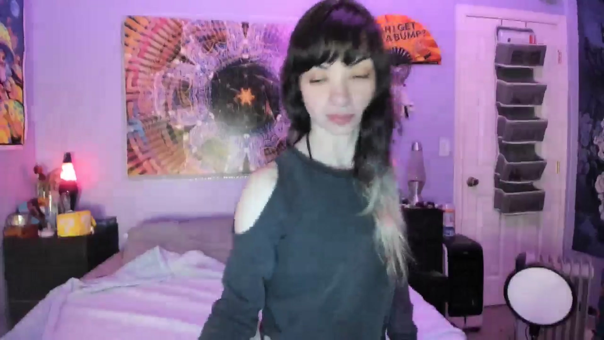 Gallery image thumbnail from JaylaBliss's myfreecams stream on, 04/16/2024, 12:42 image 15 of 20