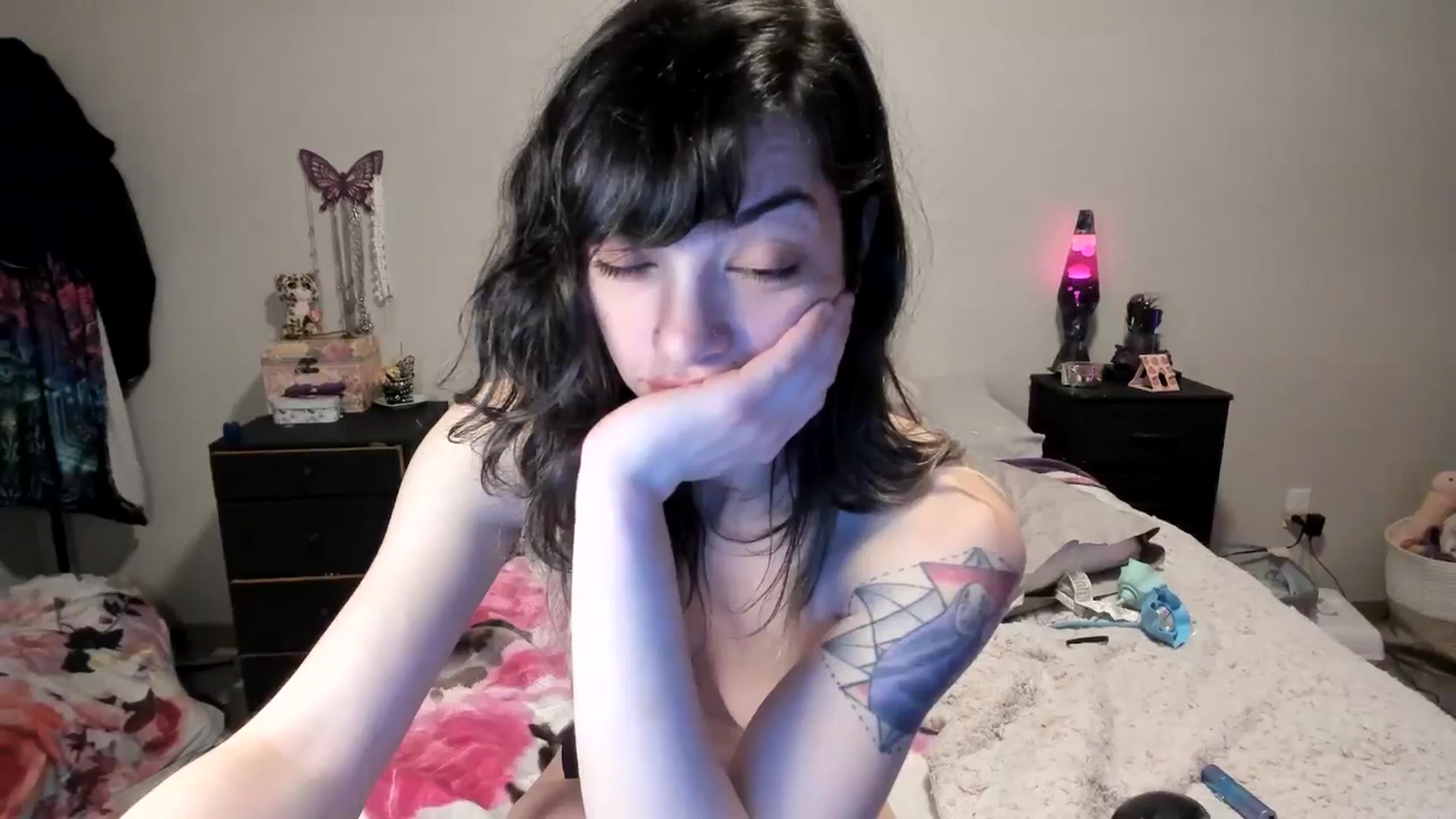 Gallery image thumbnail from JaylaBliss's myfreecams stream on, 05/17/2024, 07:42 image 11 of 20