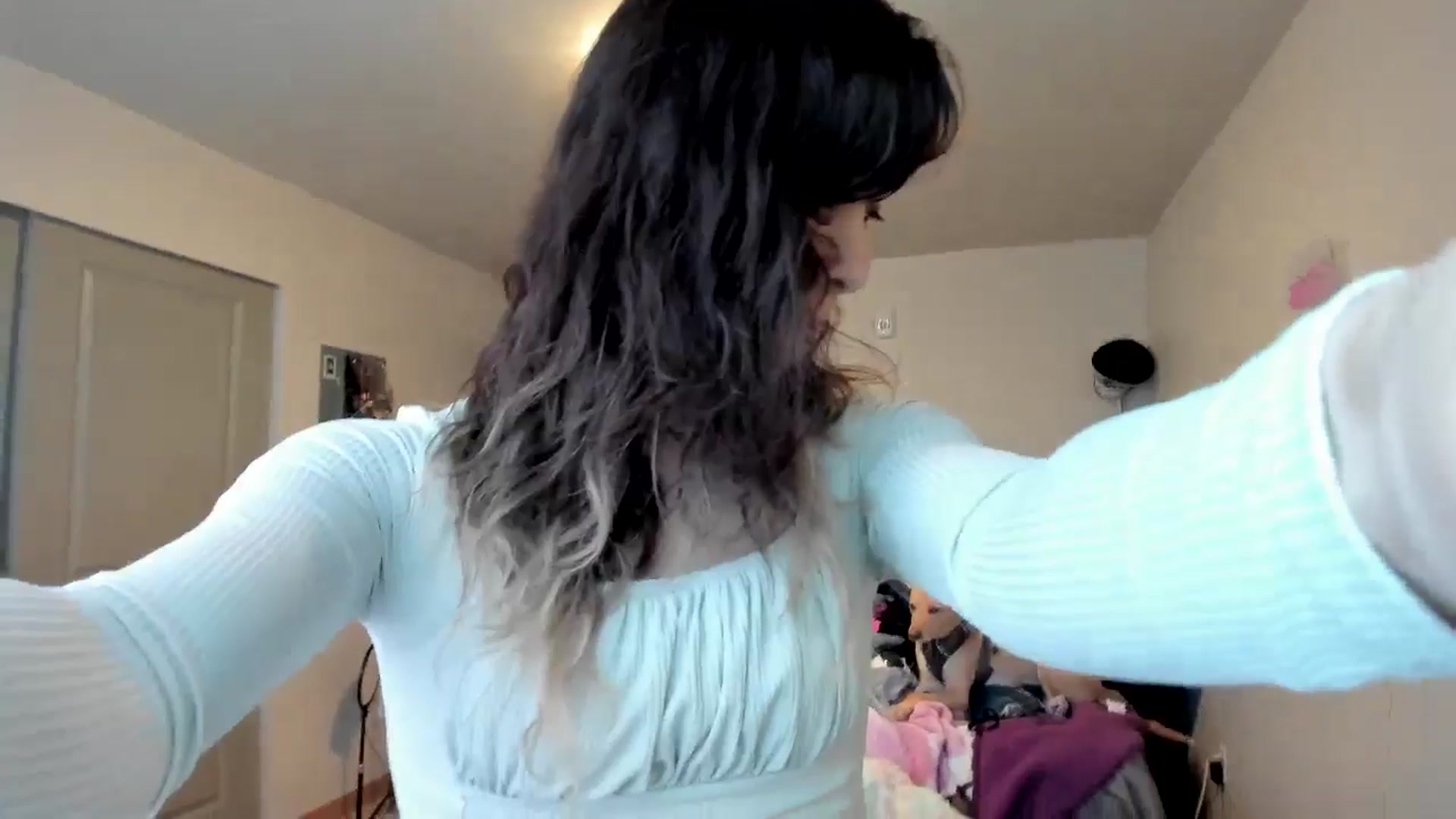 Gallery image thumbnail from JaylaBliss's myfreecams stream on, 06/18/2024, 24:01 image 10 of 20