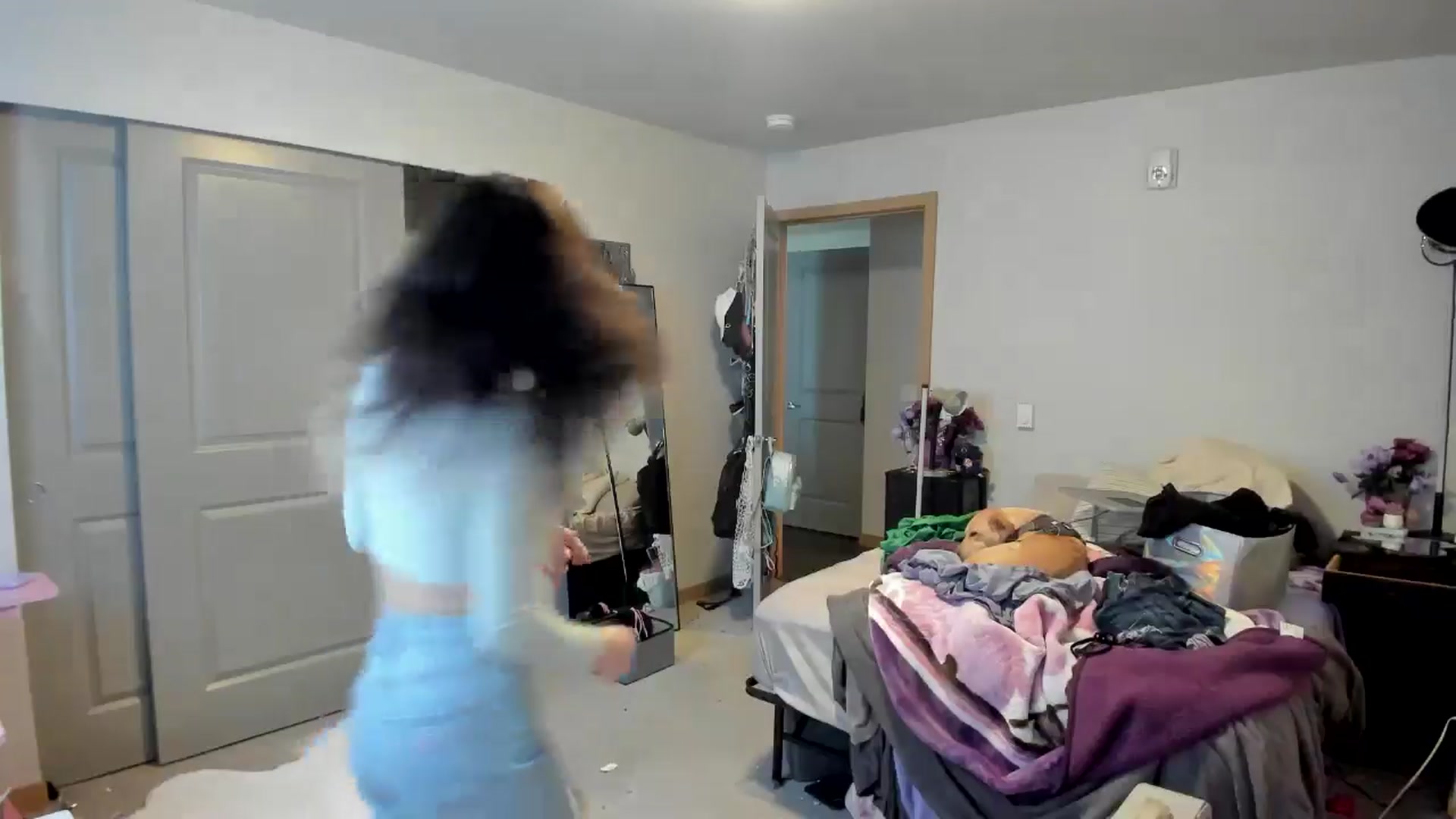 Gallery image thumbnail from JaylaBliss's myfreecams stream on, 06/18/2024, 24:40 image 12 of 20