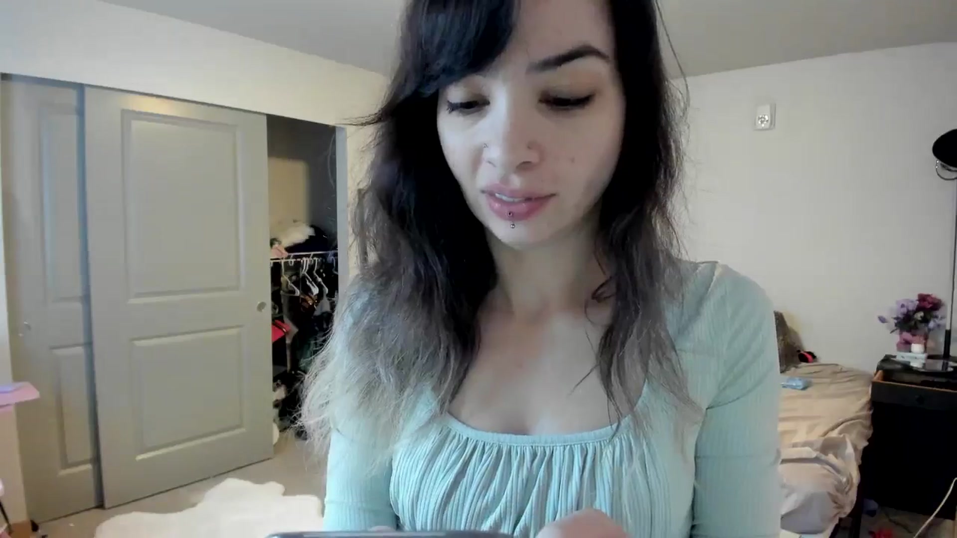 Gallery image thumbnail from JaylaBliss's myfreecams stream on, 06/18/2024, 24:40 image 17 of 20