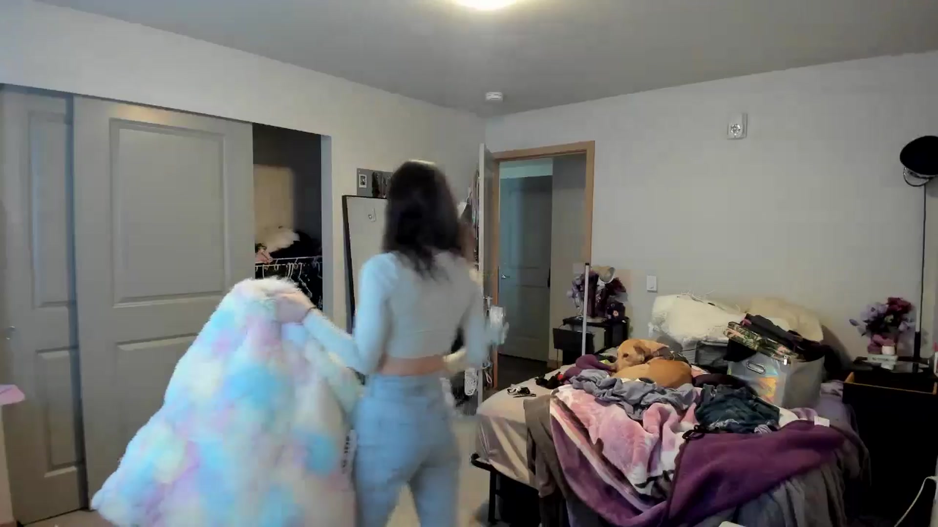 Gallery image thumbnail from JaylaBliss's myfreecams stream on, 06/18/2024, 24:40 image 10 of 20