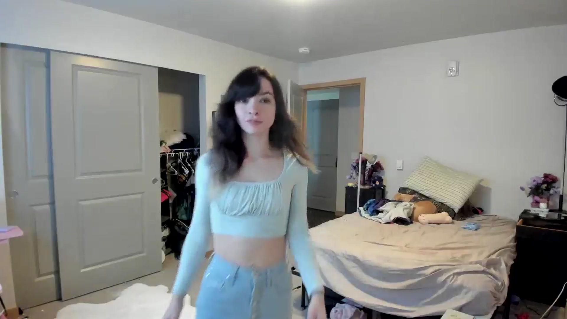 Gallery image thumbnail from JaylaBliss's myfreecams stream on, 06/18/2024, 24:40 image 18 of 20
