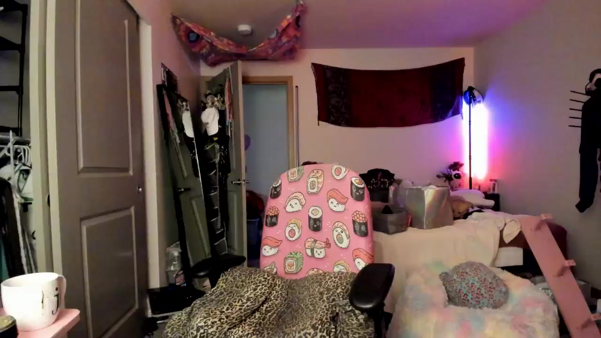 Gallery image thumbnail from JaylaBliss's myfreecams stream on, 06/24/2024, 11:34 image 3 of 20