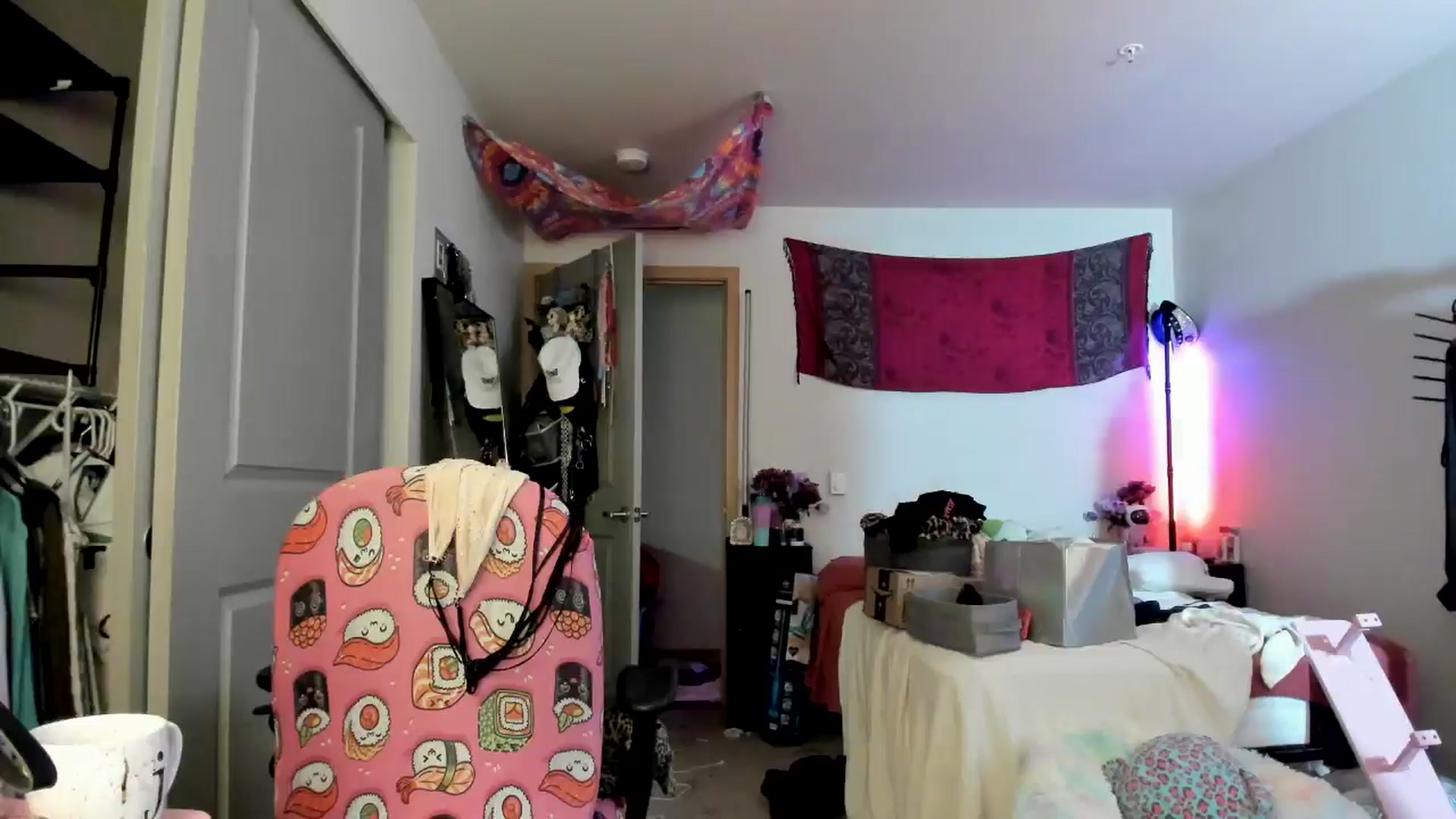 Gallery image thumbnail from JaylaBliss's myfreecams stream on, 06/24/2024, 11:34 image 10 of 20