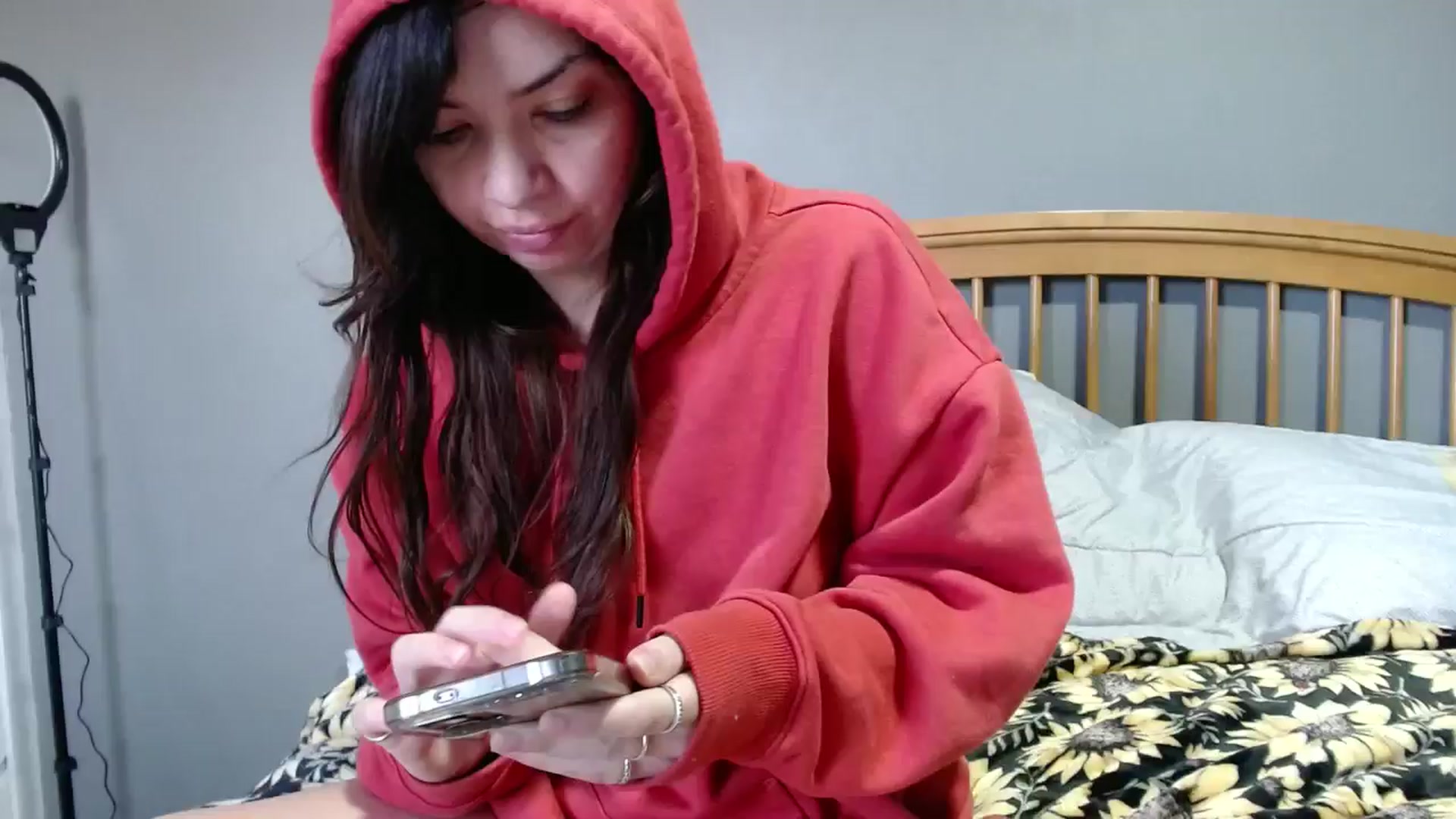 Gallery image thumbnail from JaylaBliss's myfreecams stream on, 01/05/2026, 18:16 image 13 of 20