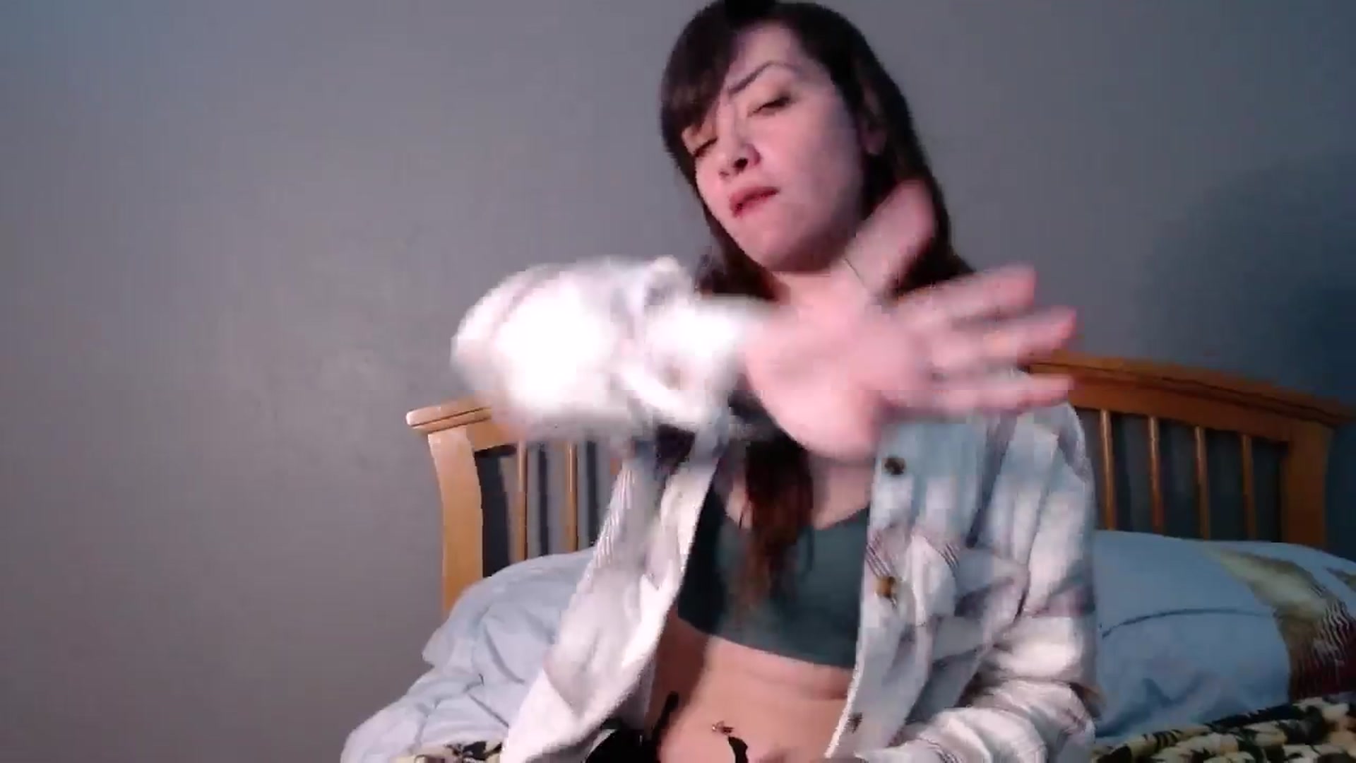 Gallery image thumbnail from JaylaBliss's myfreecams stream on, 01/06/2026, 02:13 image 4 of 20