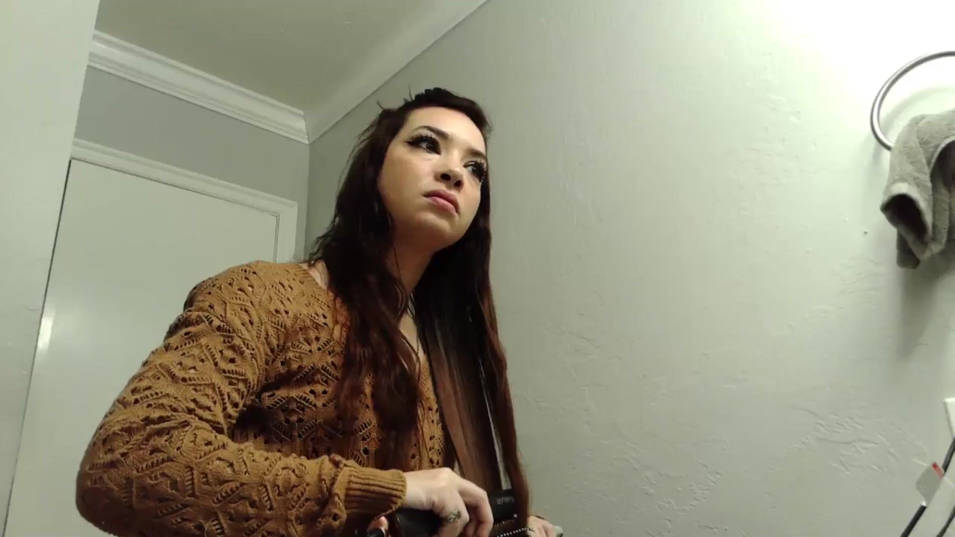 Gallery image thumbnail from JaylaBliss's myfreecams stream on, 04/25/2026, 17:17 image 5 of 20
