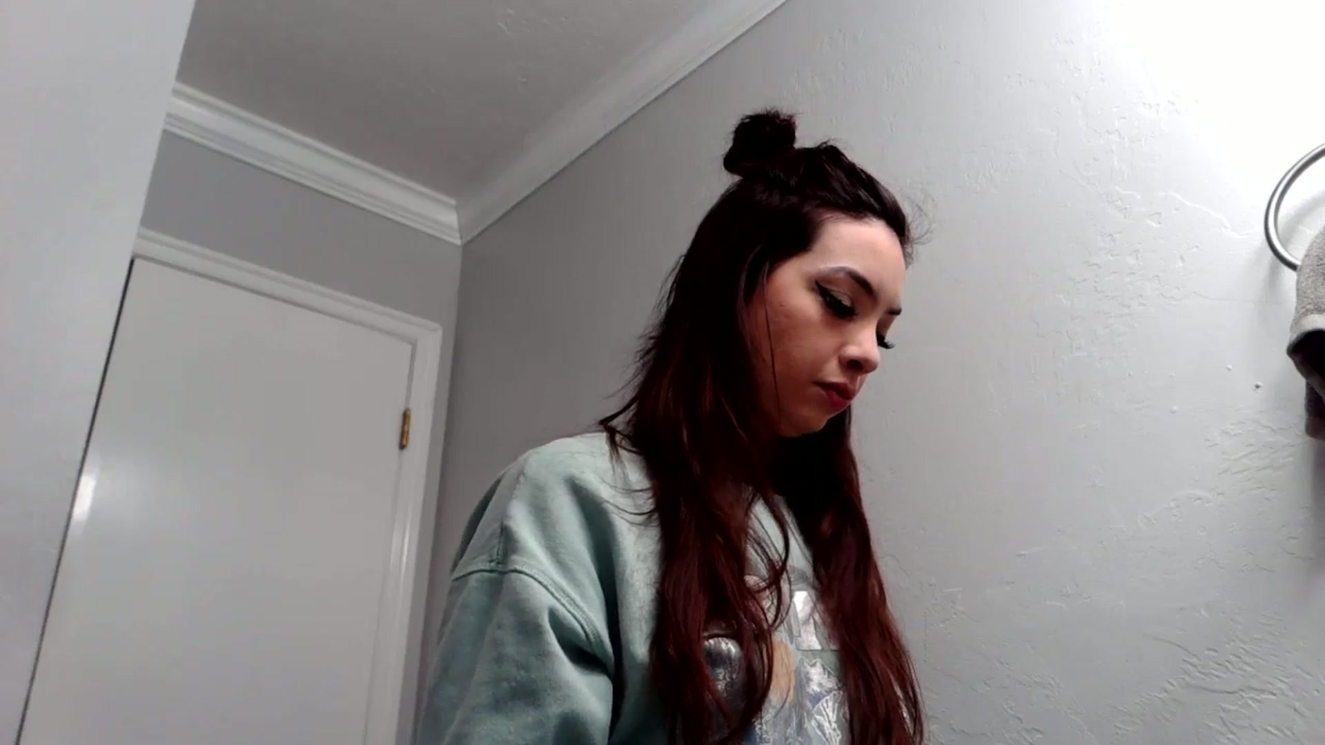 Gallery image thumbnail from JaylaBliss's myfreecams stream on, 04/26/2026, 17:47 image 6 of 20