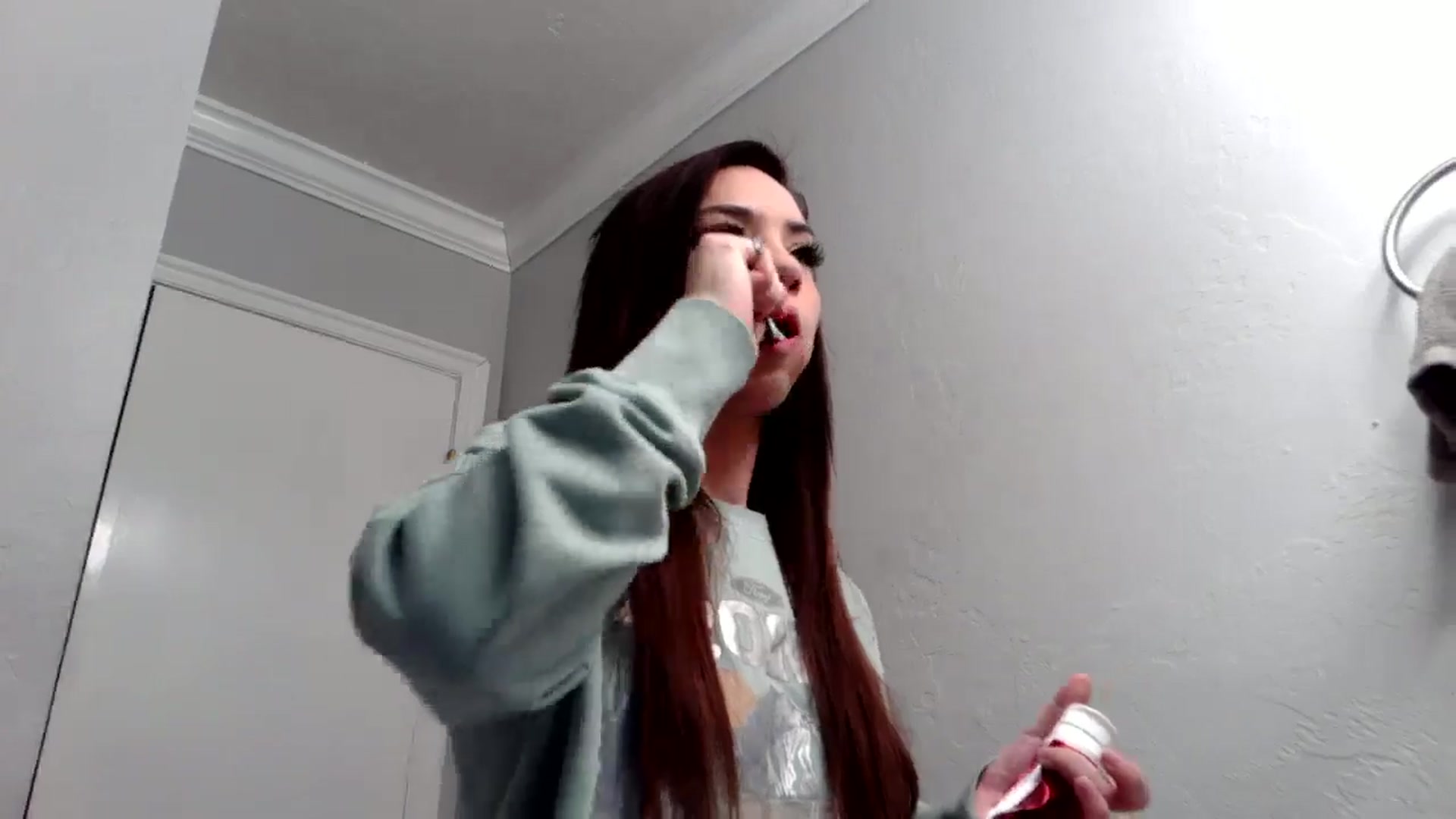 Gallery image thumbnail from JaylaBliss's myfreecams stream on, 04/26/2026, 17:47 image 15 of 20