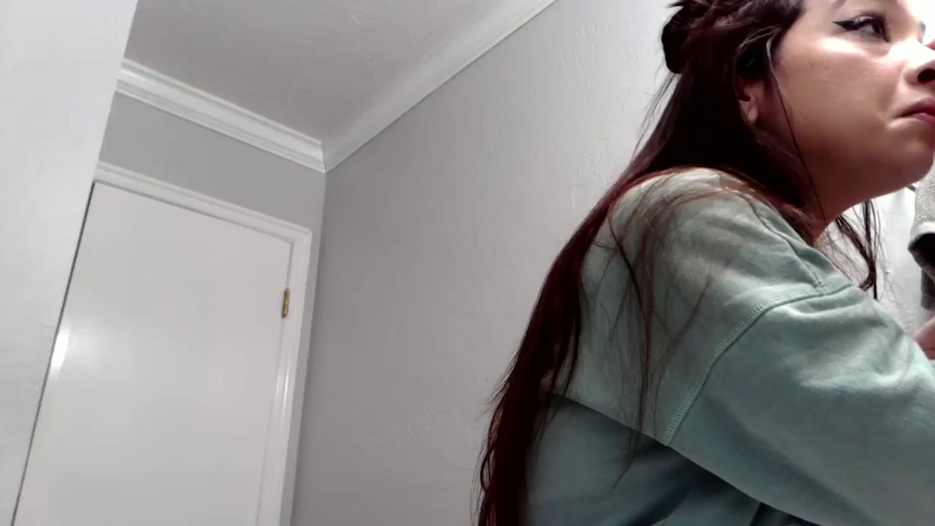 Gallery image thumbnail from JaylaBliss's myfreecams stream on, 04/26/2026, 17:47 image 1 of 20