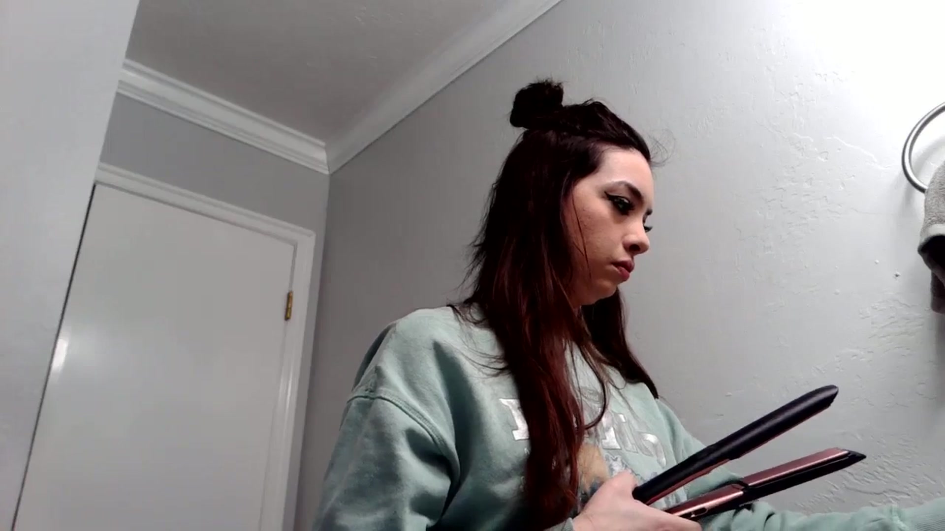 Gallery image thumbnail from JaylaBliss's myfreecams stream on, 04/26/2026, 17:47 image 7 of 20
