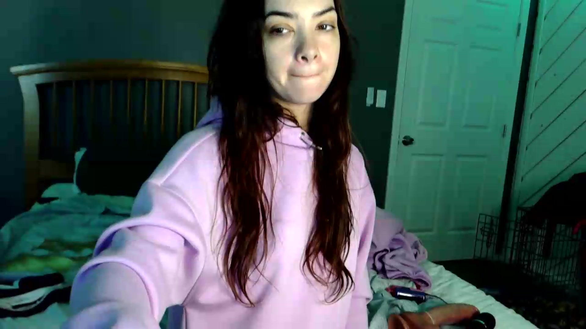 Gallery image thumbnail from JaylaBliss's myfreecams stream on, 05/19/2026, 13:02 image 19 of 20