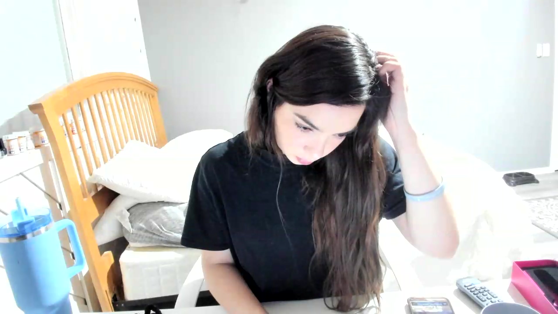 Gallery image thumbnail from JaylaBliss's myfreecams stream on, 08/18/2026, 02:13 image 15 of 20