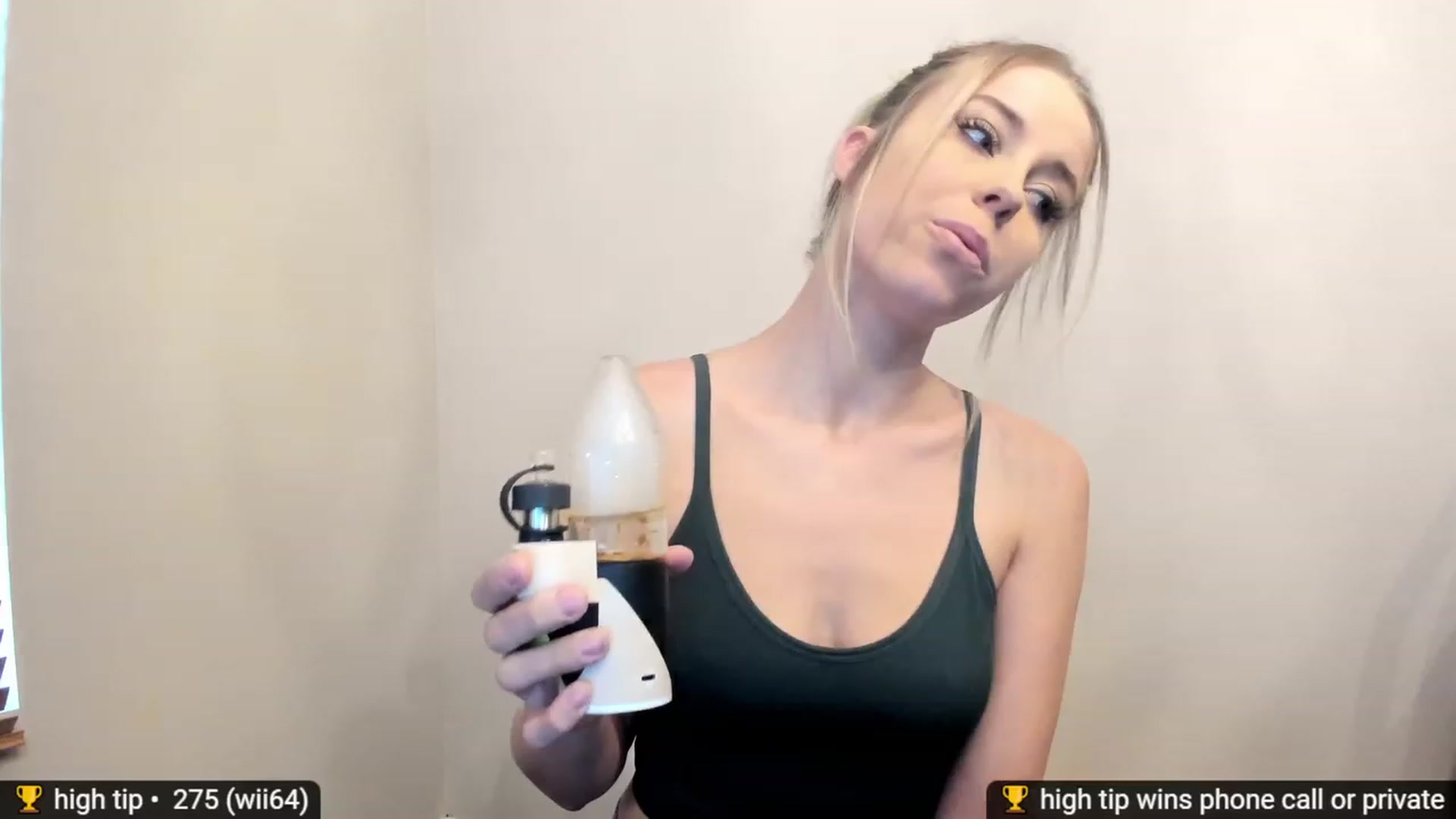 Gallery image thumbnail from Jayne's myfreecams stream on, 11/19/2022, 18:14 image 9 of 20