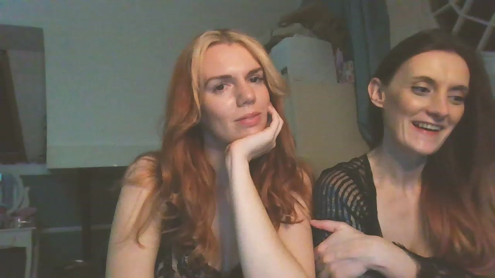 Gallery image thumbnail from Jayne_W's myfreecams stream on, 11/23/2022, 23:46 image 8 of 20