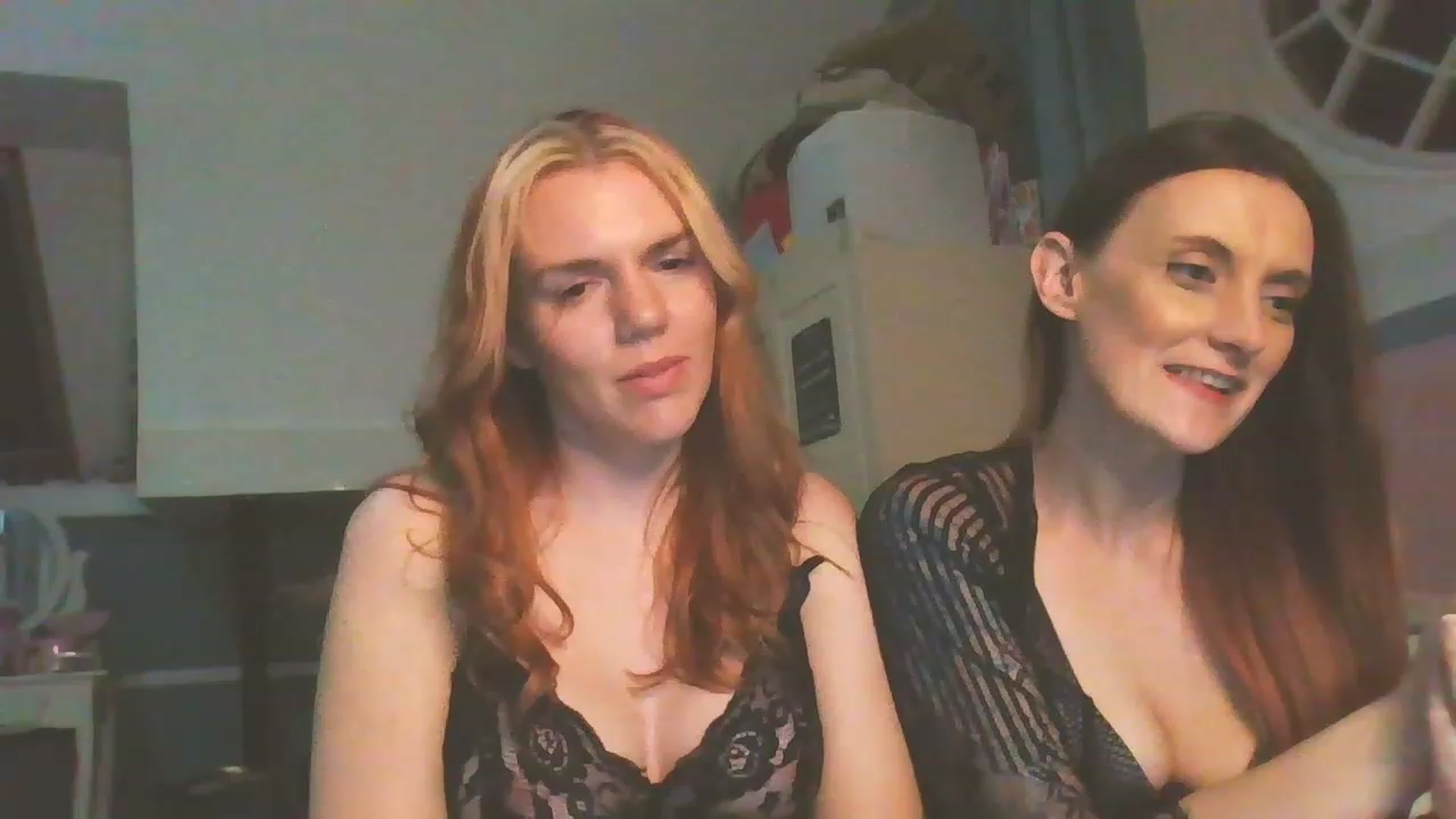Gallery image thumbnail from Jayne_W's myfreecams stream on, 11/23/2022, 23:46 image 7 of 20