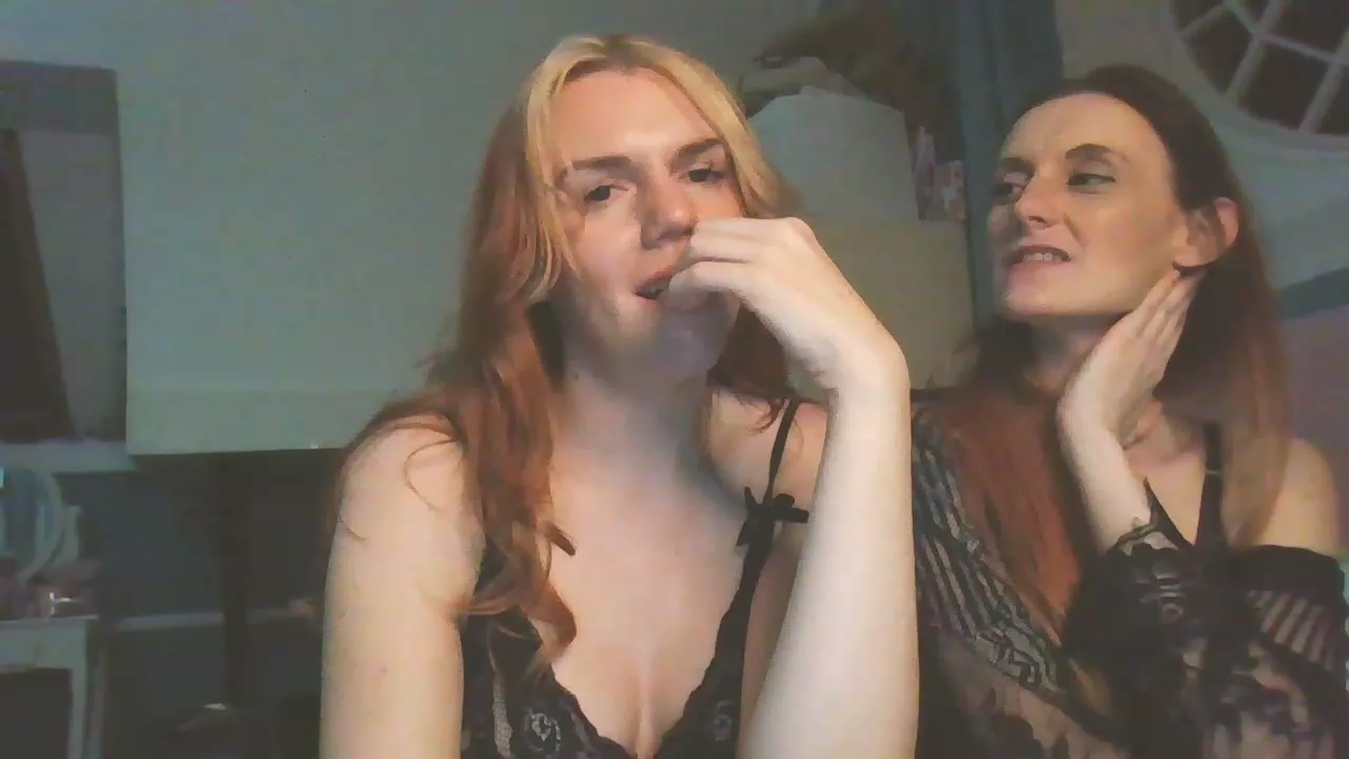 Gallery image thumbnail from Jayne_W's myfreecams stream on, 11/23/2022, 23:46 image 16 of 20