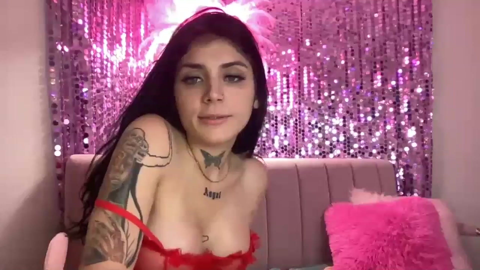 Gallery image thumbnail from JazmineJadexo's myfreecams stream on, 09/17/2023, 03:03 image 11 of 20