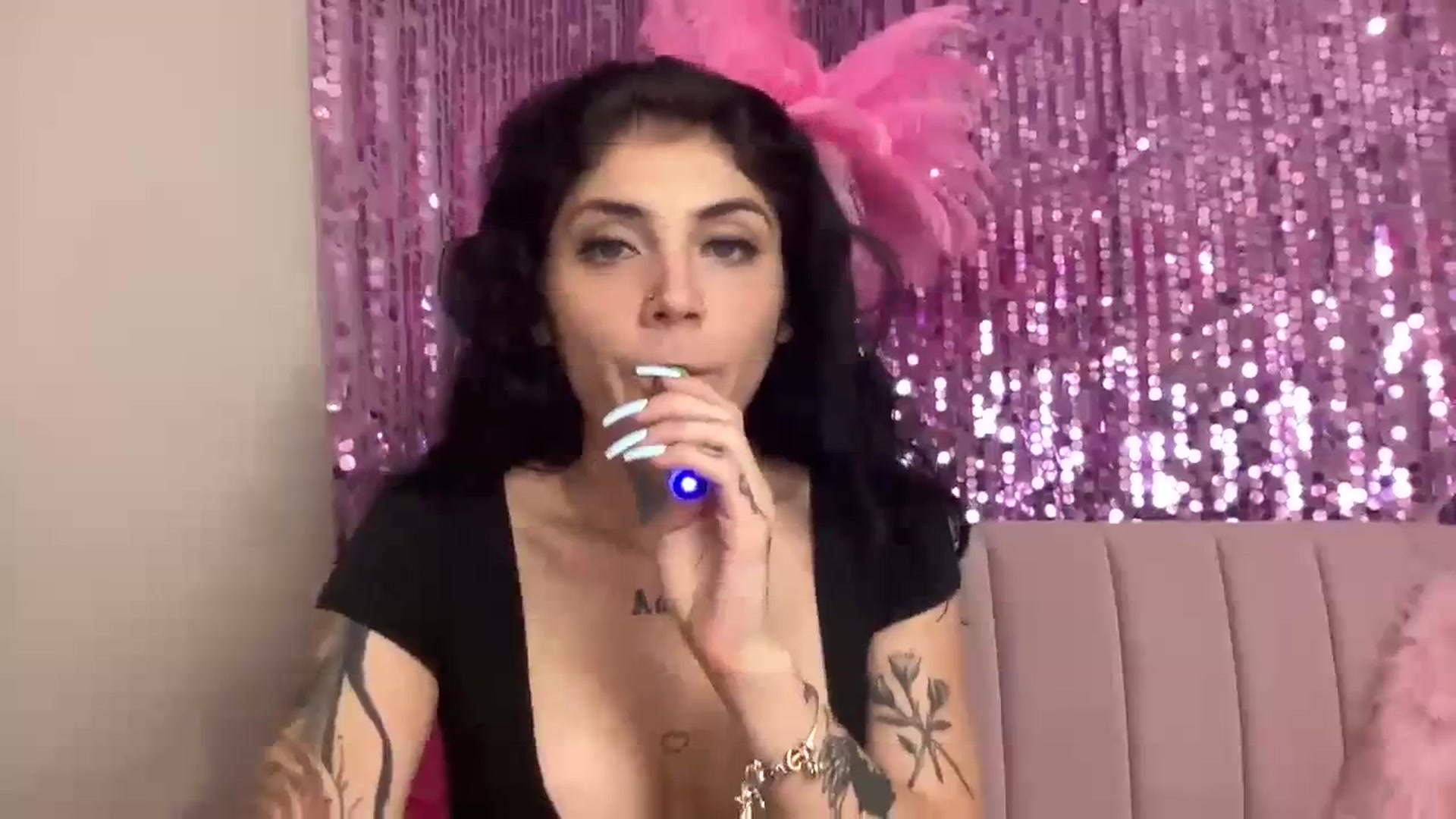 Gallery image thumbnail from JazmineJadexo's myfreecams stream on, 09/19/2023, 06:58 image 4 of 20