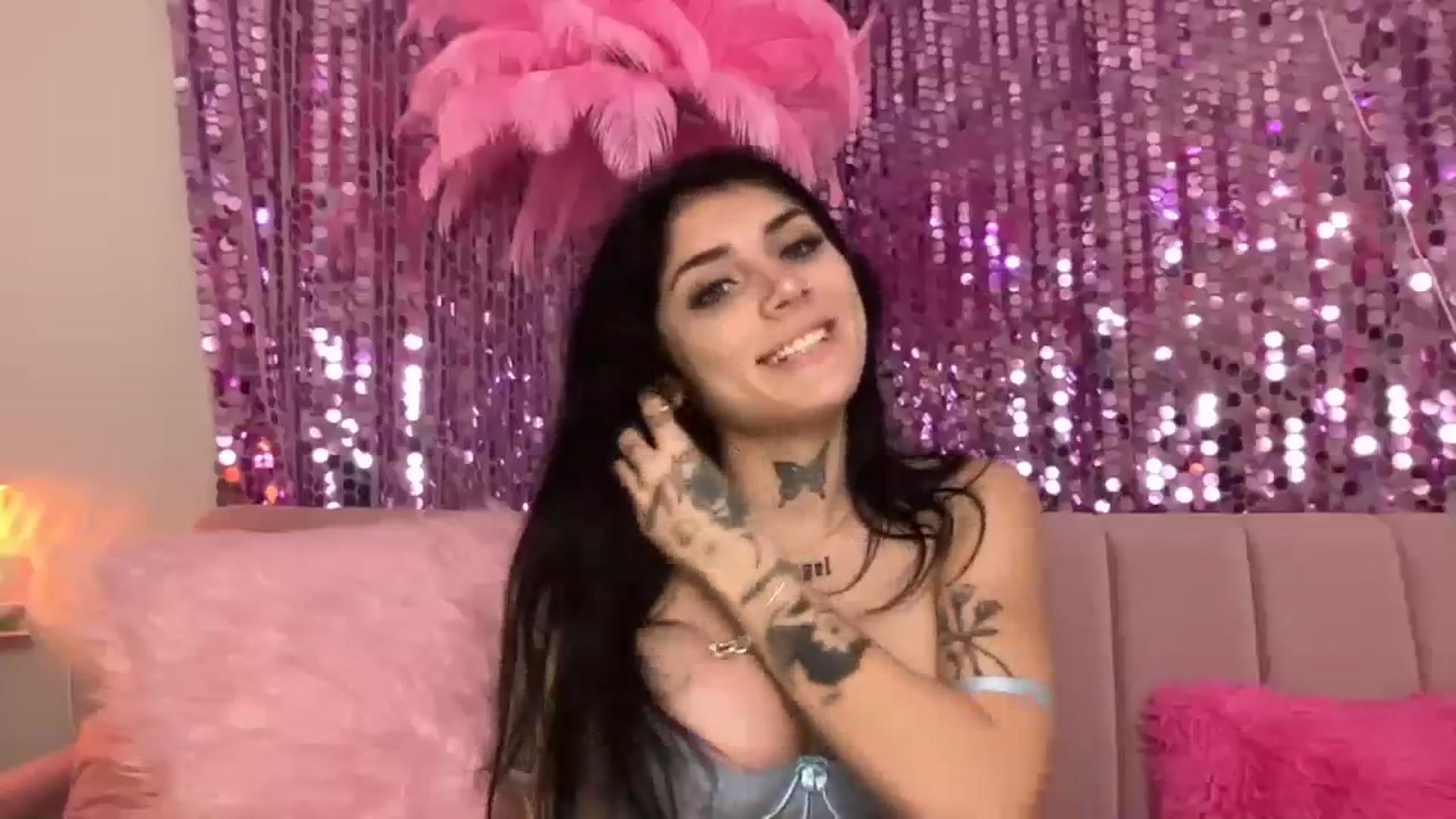 Gallery image thumbnail from JazmineJadexo's myfreecams stream on, 09/28/2023, 14:19 image 16 of 20