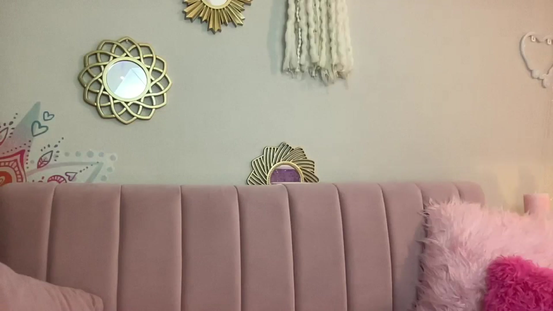 Gallery image thumbnail from JazmineJadexo's myfreecams stream on, 10/19/2023, 15:54 image 13 of 20