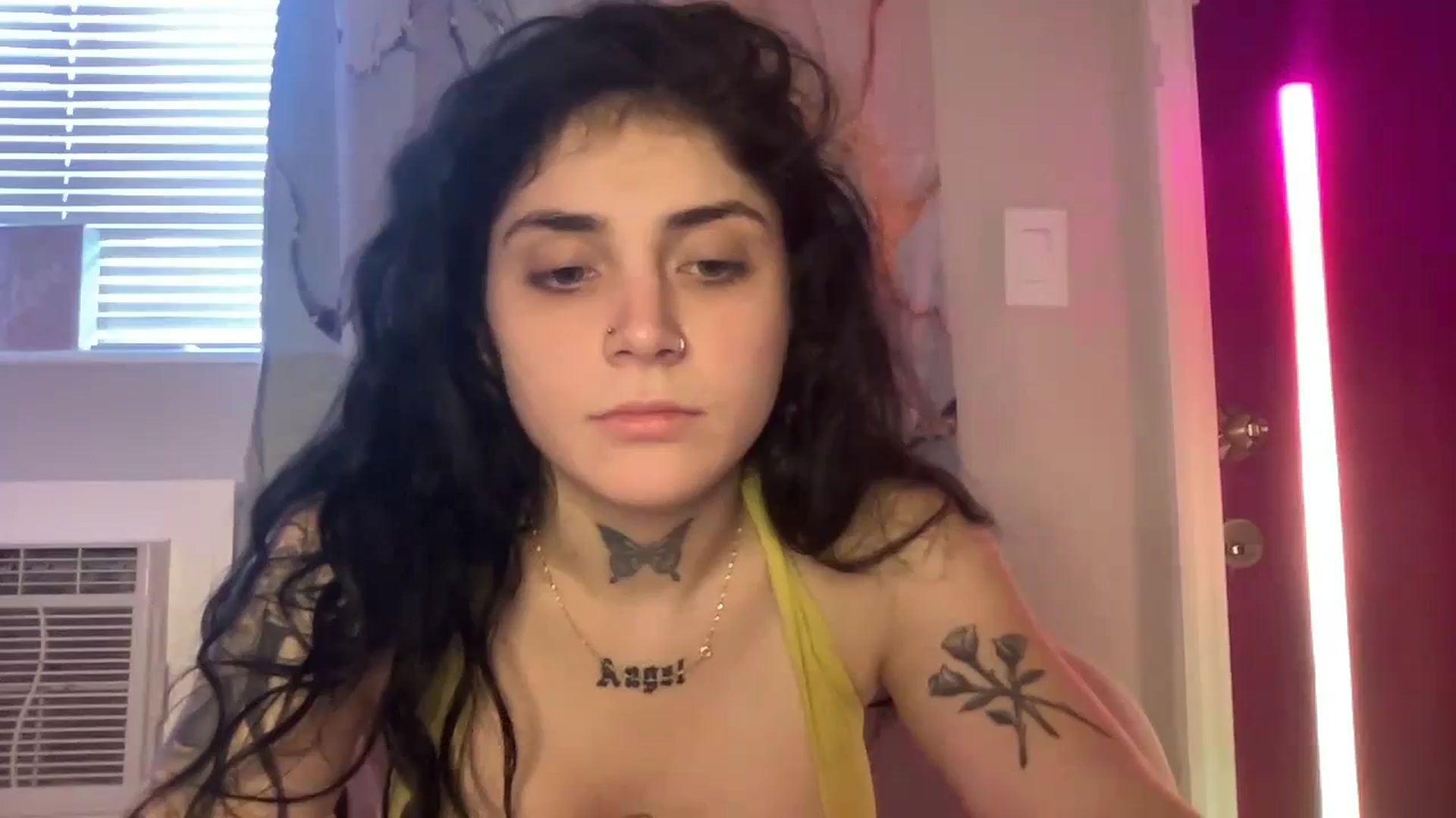 Gallery image thumbnail from JazmineJadexo's myfreecams stream on, 11/05/2023, 17:36 image 2 of 20