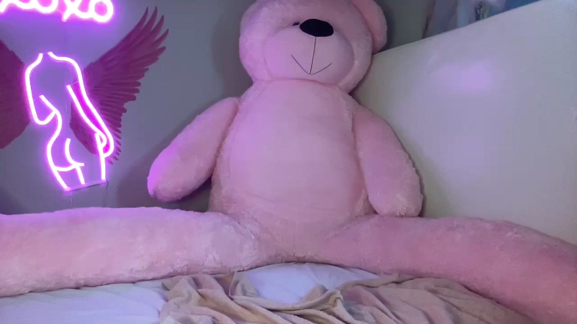 Gallery image thumbnail from JazmineJadexo's myfreecams stream on, 11/11/2023, 15:39 image 5 of 20
