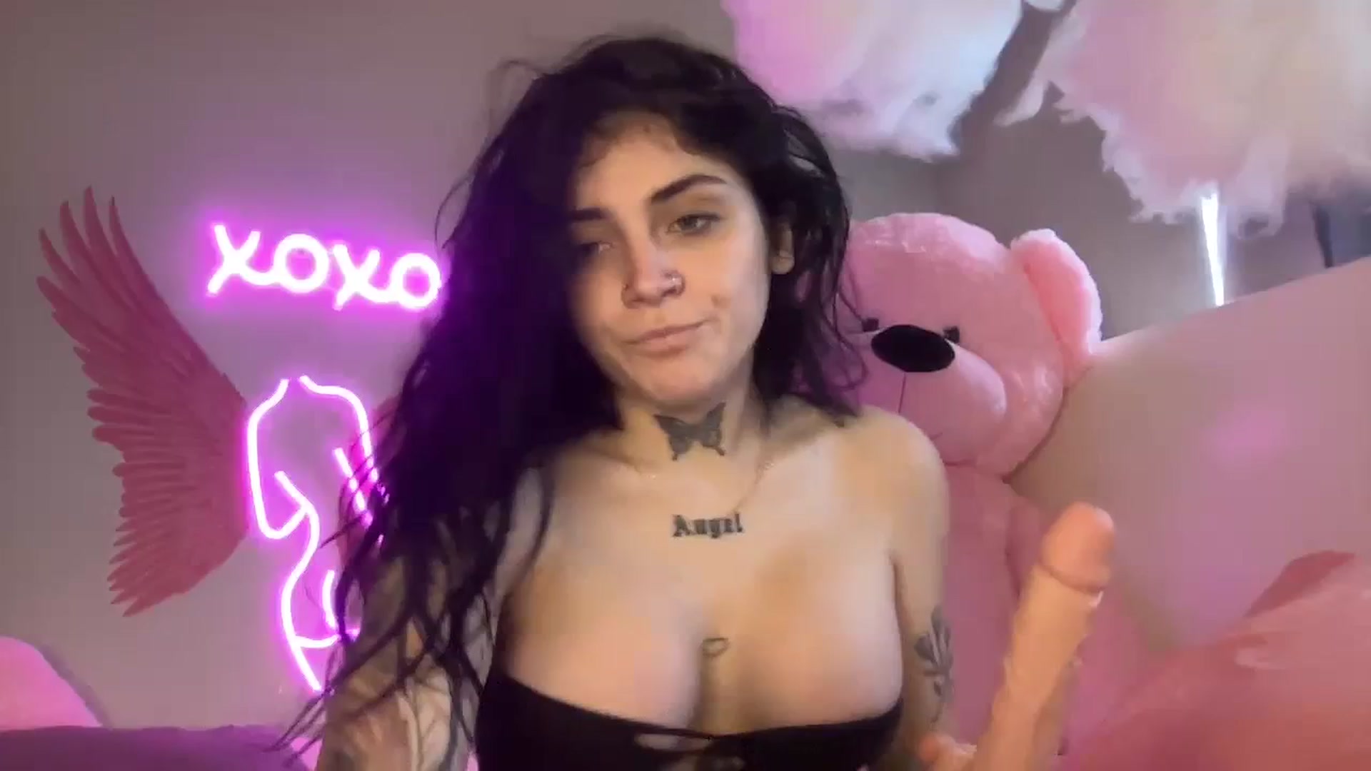 Gallery image thumbnail from JazmineJadexo's myfreecams stream on, 12/01/2023, 16:29 image 1 of 20