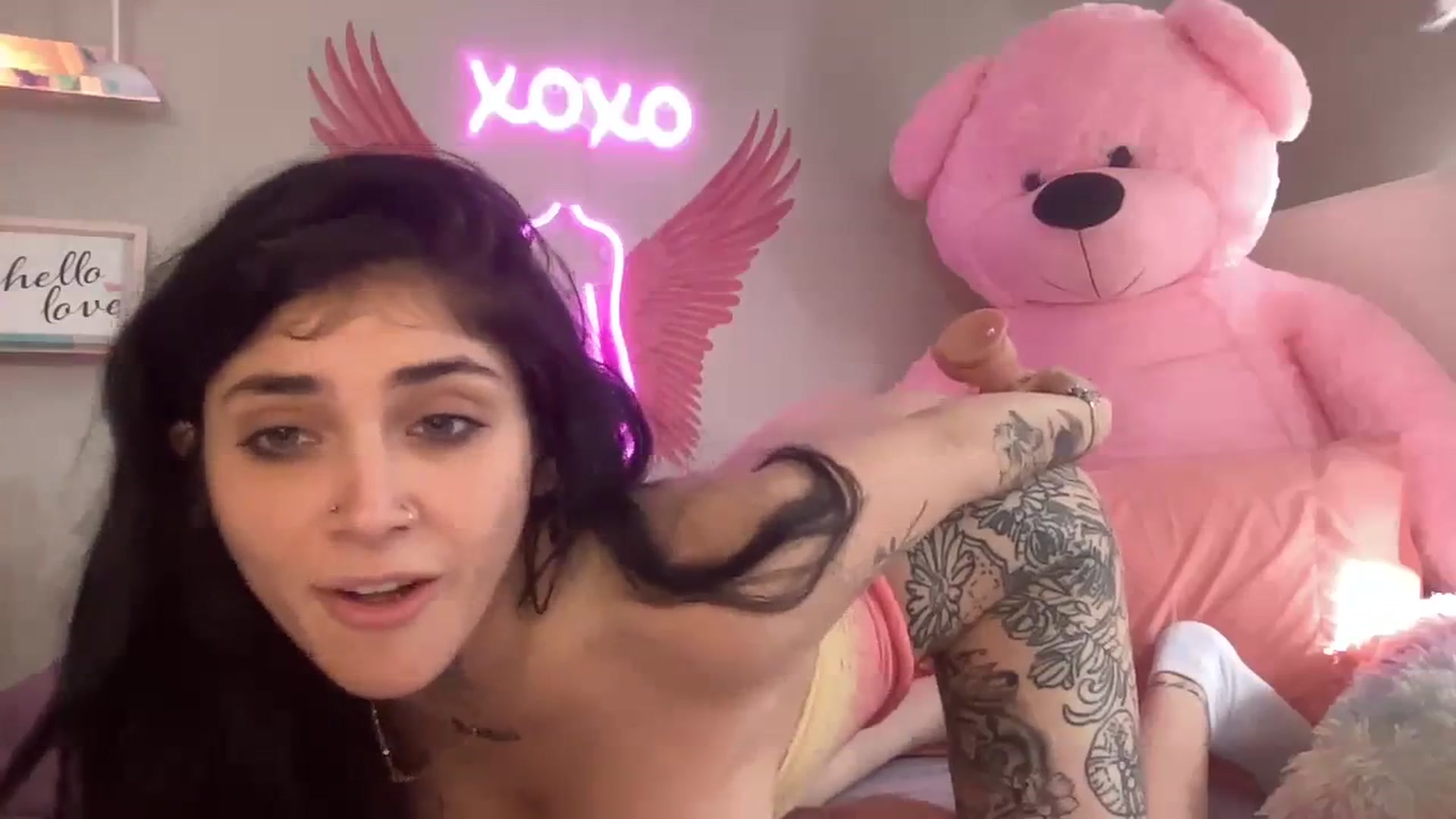 Gallery image thumbnail from JazmineJadexo's myfreecams stream on, 12/10/2023, 15:22 image 9 of 20