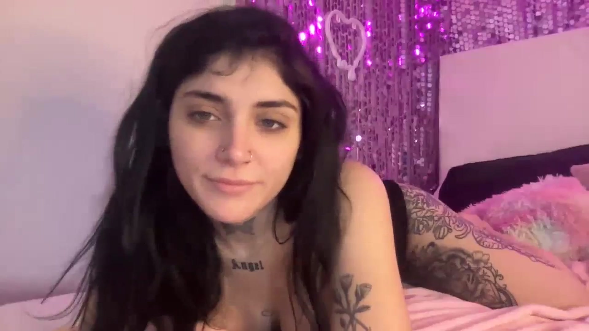 Gallery image thumbnail from JazmineJadexo's myfreecams stream on, 12/17/2023, 17:39 image 12 of 20