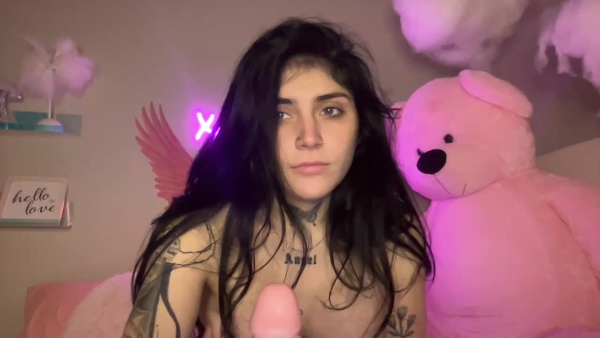Gallery image thumbnail from JazmineJadexo's myfreecams stream on, 01/02/2024, 03:43 image 17 of 20