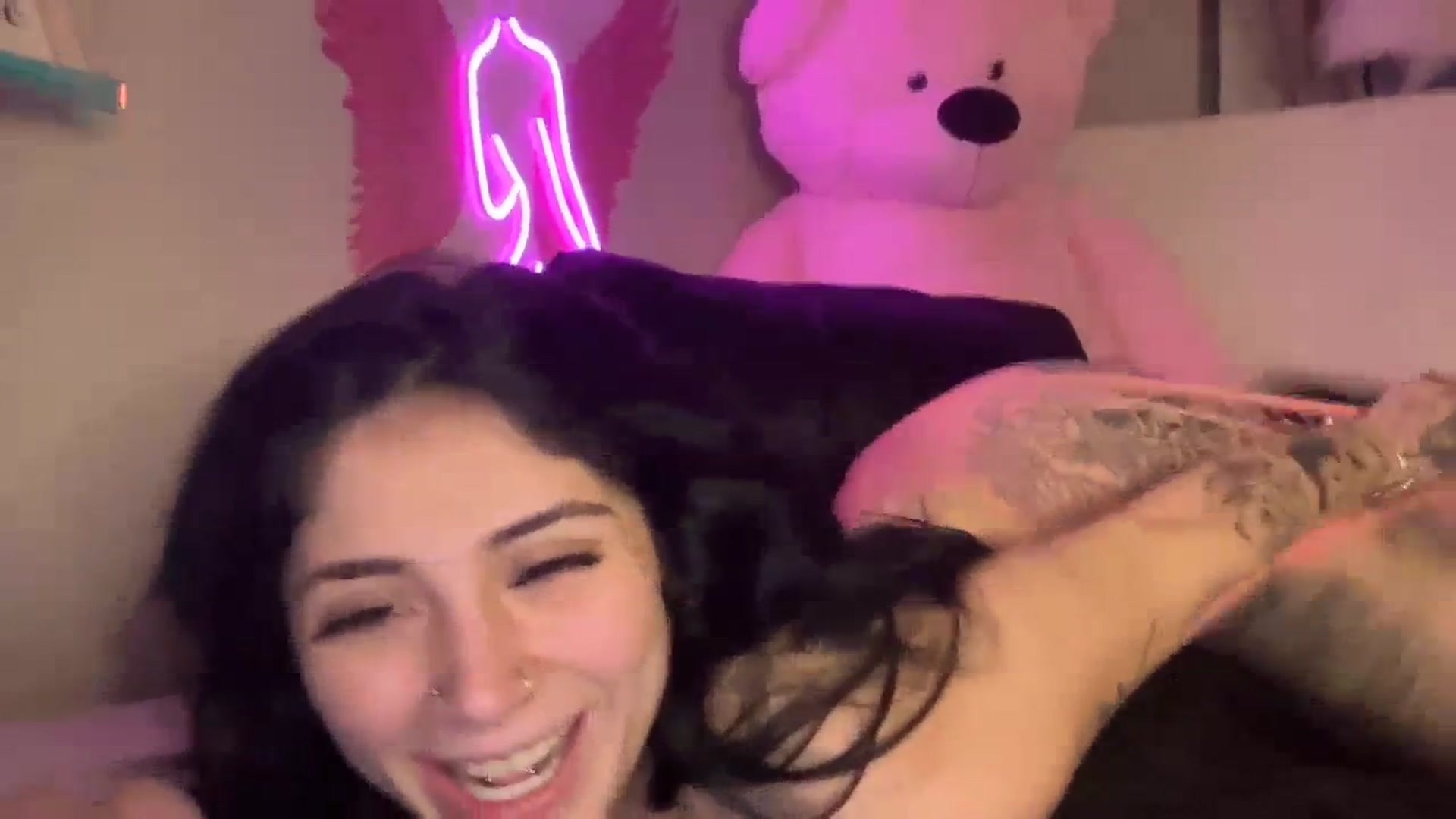 Gallery image thumbnail from JazmineJadexo's myfreecams stream on, 01/18/2024, 04:57 image 14 of 20