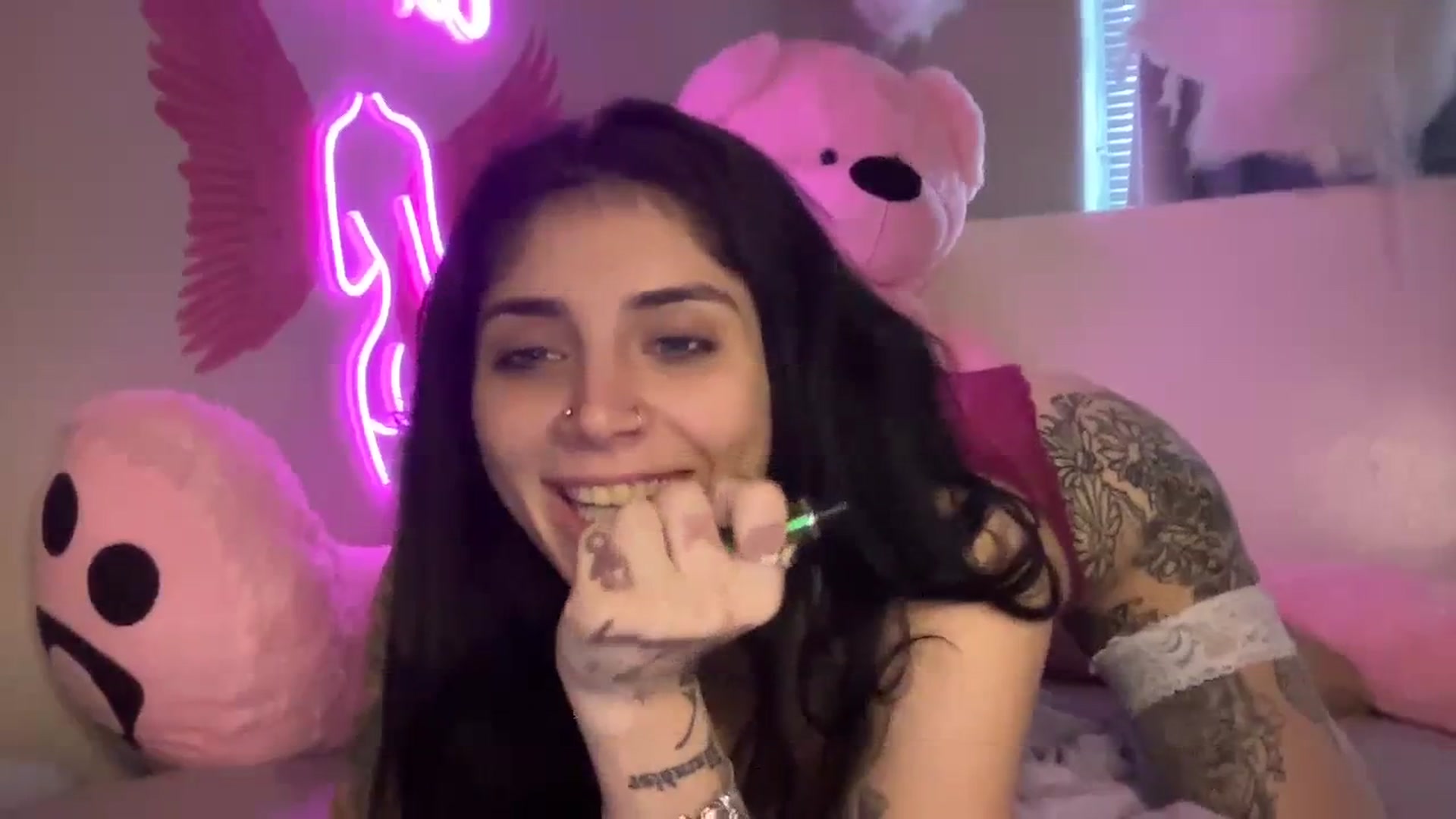 Gallery image thumbnail from JazmineJadexo's myfreecams stream on, 02/18/2024, 16:46 image 4 of 20