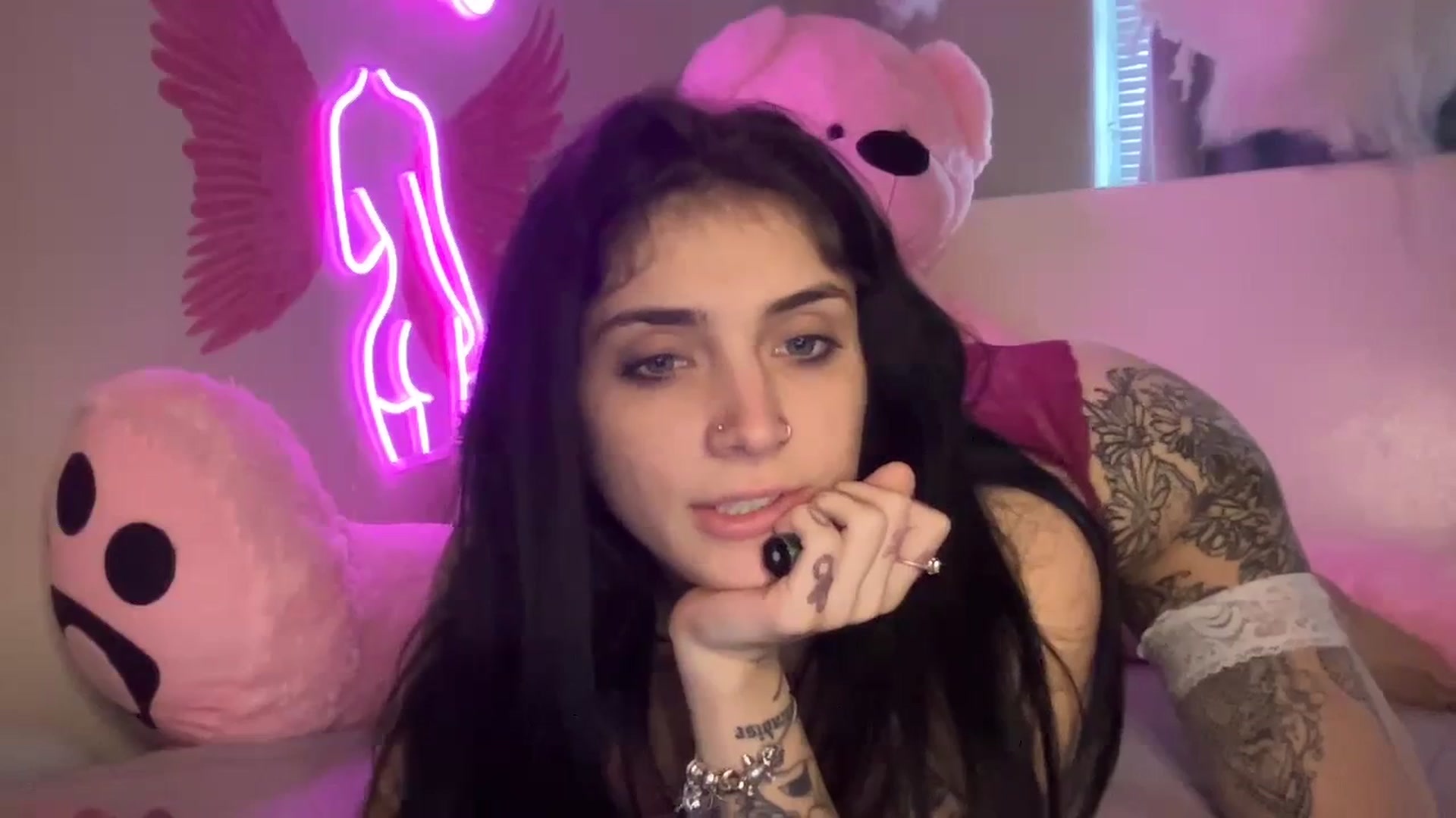 Gallery image thumbnail from JazmineJadexo's myfreecams stream on, 02/18/2024, 16:46 image 9 of 20