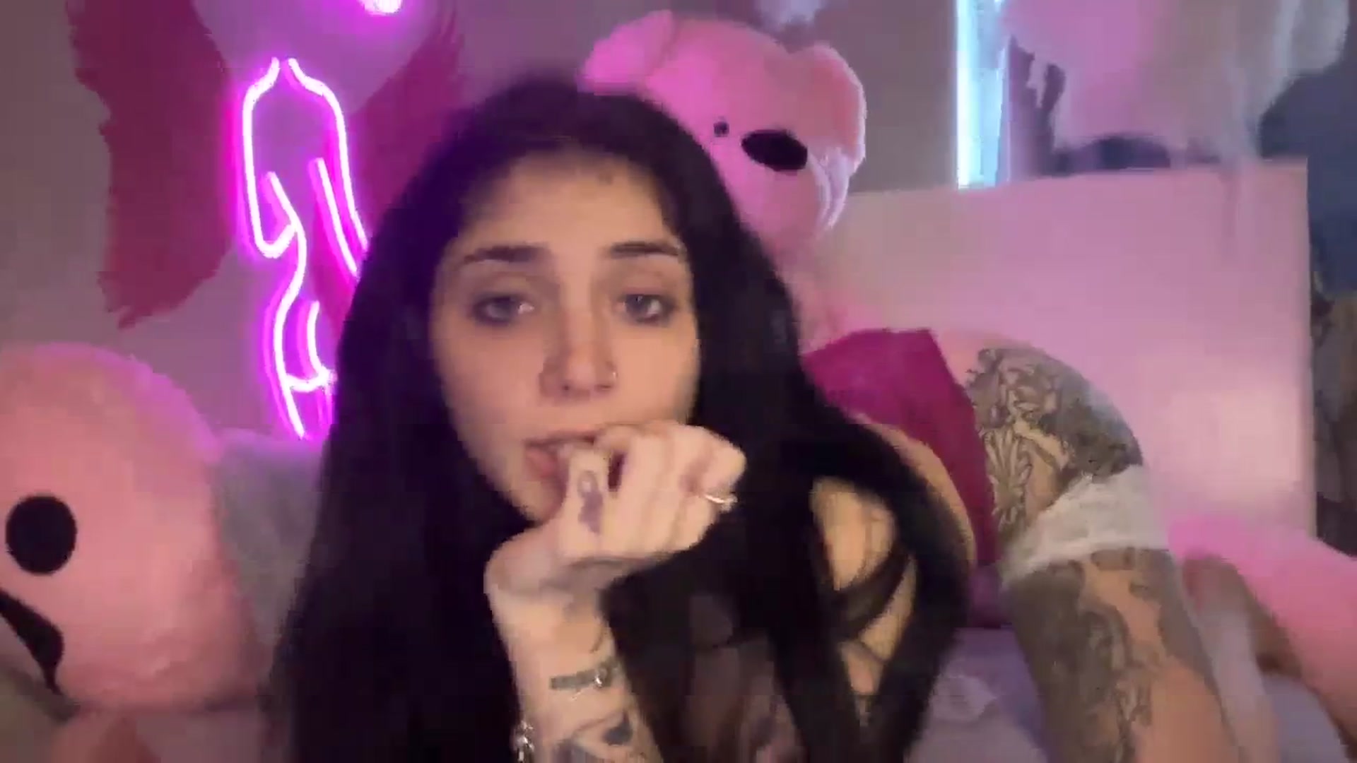 Gallery image thumbnail from JazmineJadexo's myfreecams stream on, 02/18/2024, 16:46 image 15 of 20